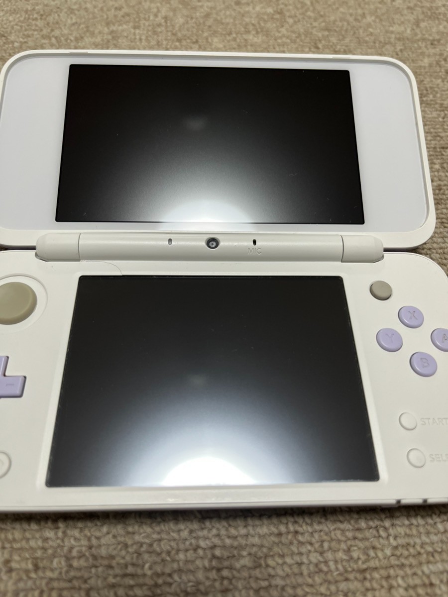 New Nintendo 2DS XL LL White lavenderr Console region Japanese B30