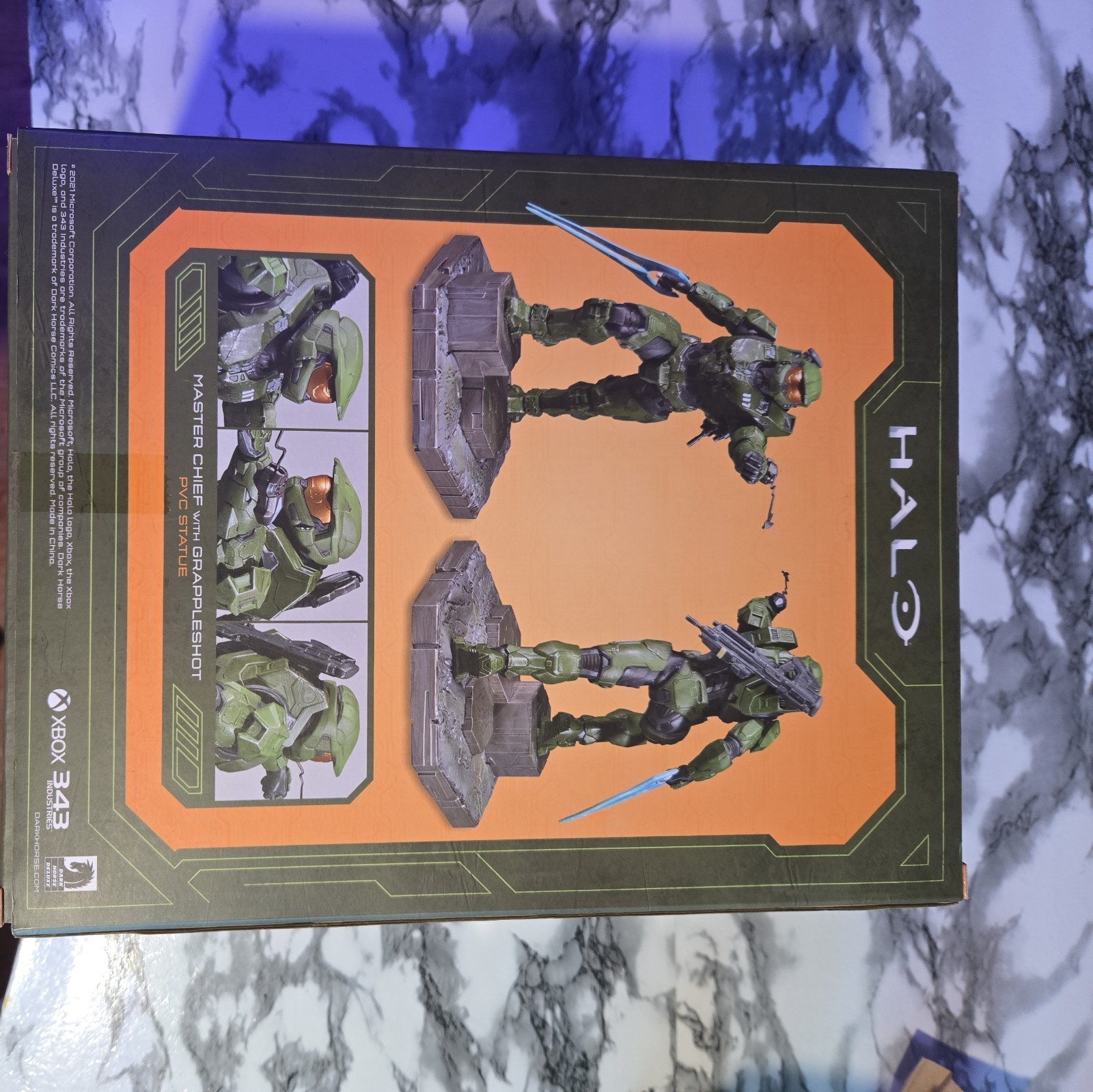 Dark Horse Halo Infinite Master Chief with Grappleshot PVC Statue