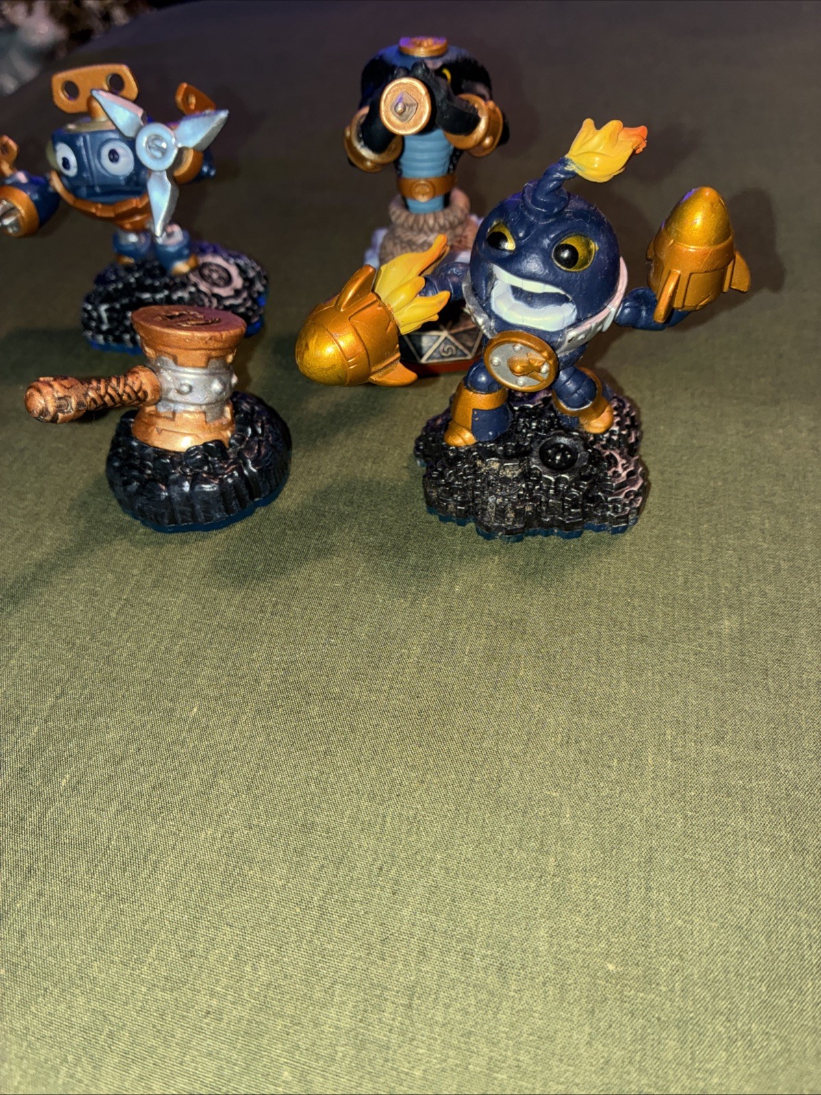 Activision Skylander Swap Force Bronze 3 Figures 1 Trap
