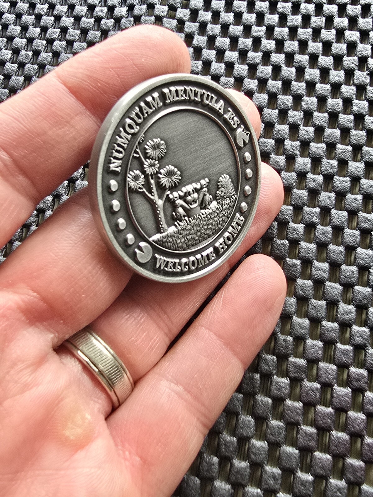 DUCK HUNT PAX EAST 2017 Challenge Coin medal Rare Promo Nintendo Sega NES Mario