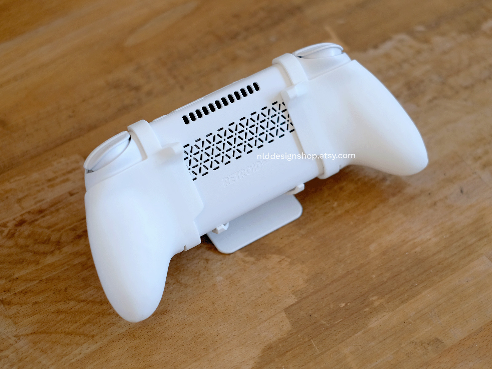 Retroid Pocket 5/G2 Ergonomic Grip – NLD Design Shop Official Store