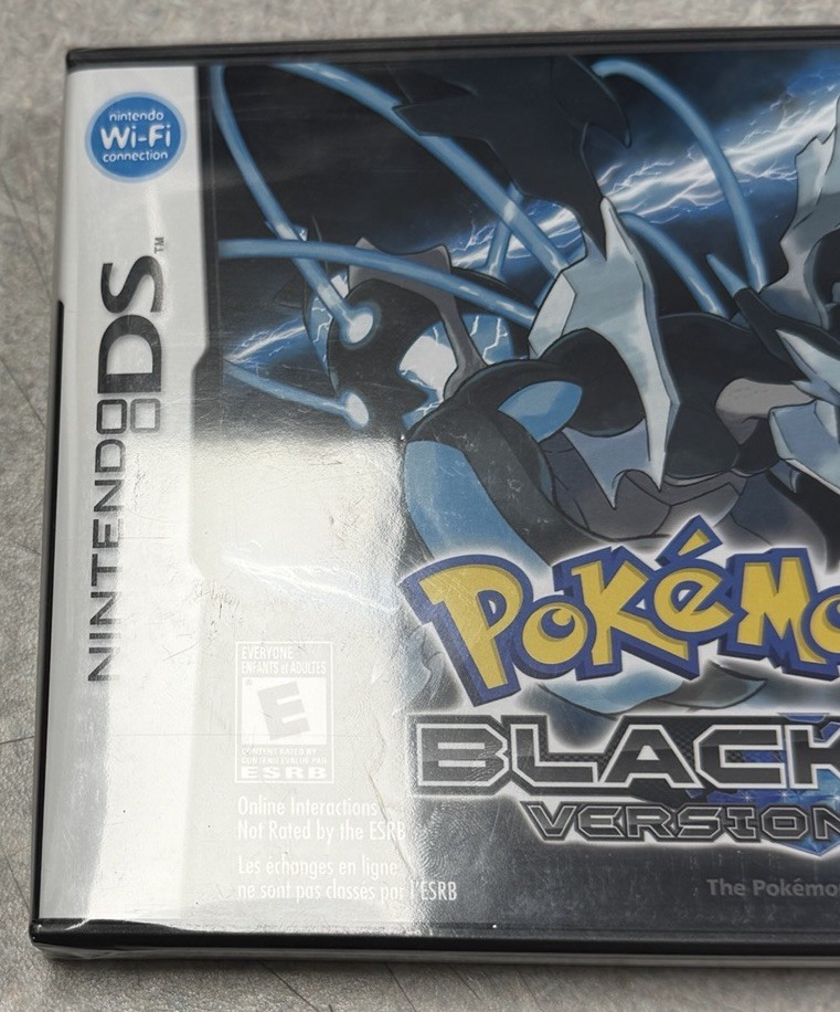 Pokémon Black Version 2 Nintendo DS, 2012 New Factory Sealed Authentic Protector