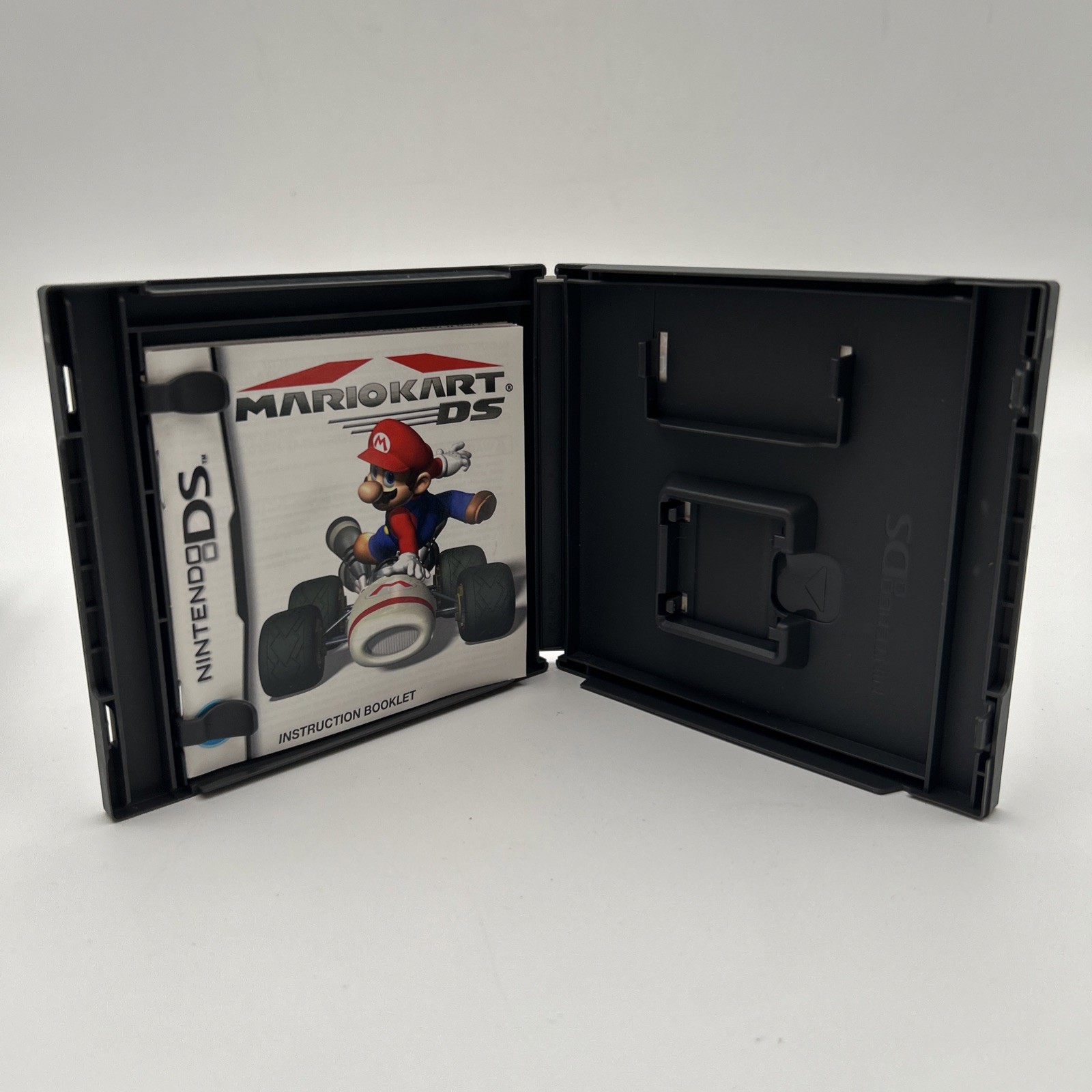 Lot Of 10 Nintendo DS 3DS Cases And Manuals NO GAME NO GAME Super Mario & More