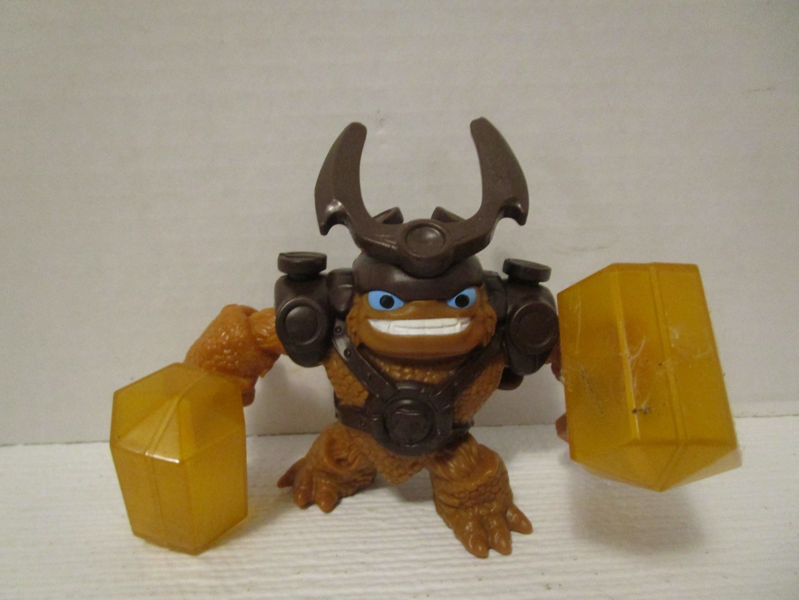 Skylanders Trap Team Wallop McDonalds Action Figure Working Hammer Action