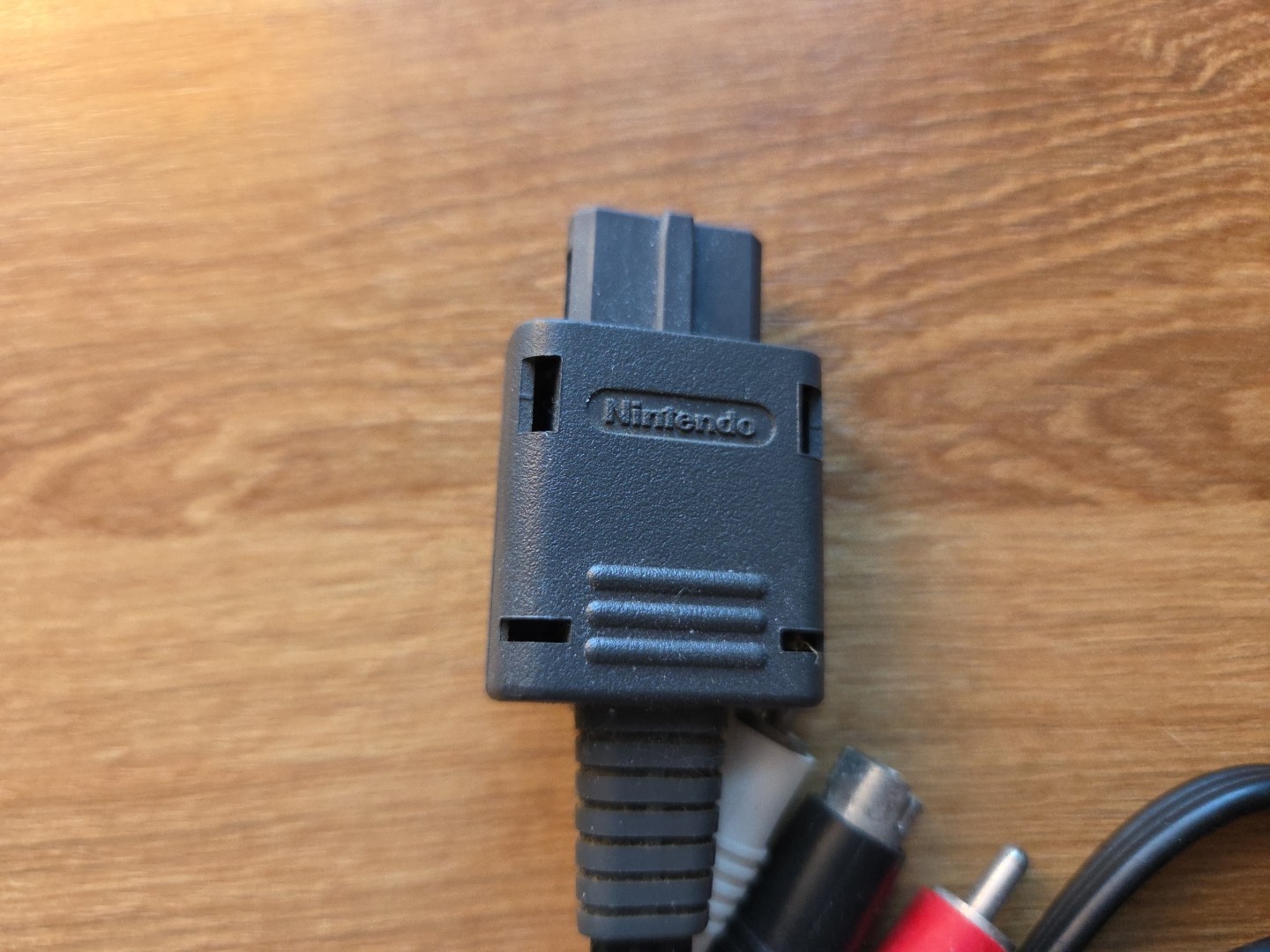 Nintendo S-Video Cable SHVC-009 N64 SNES Super Famicom GameCube Genuine official