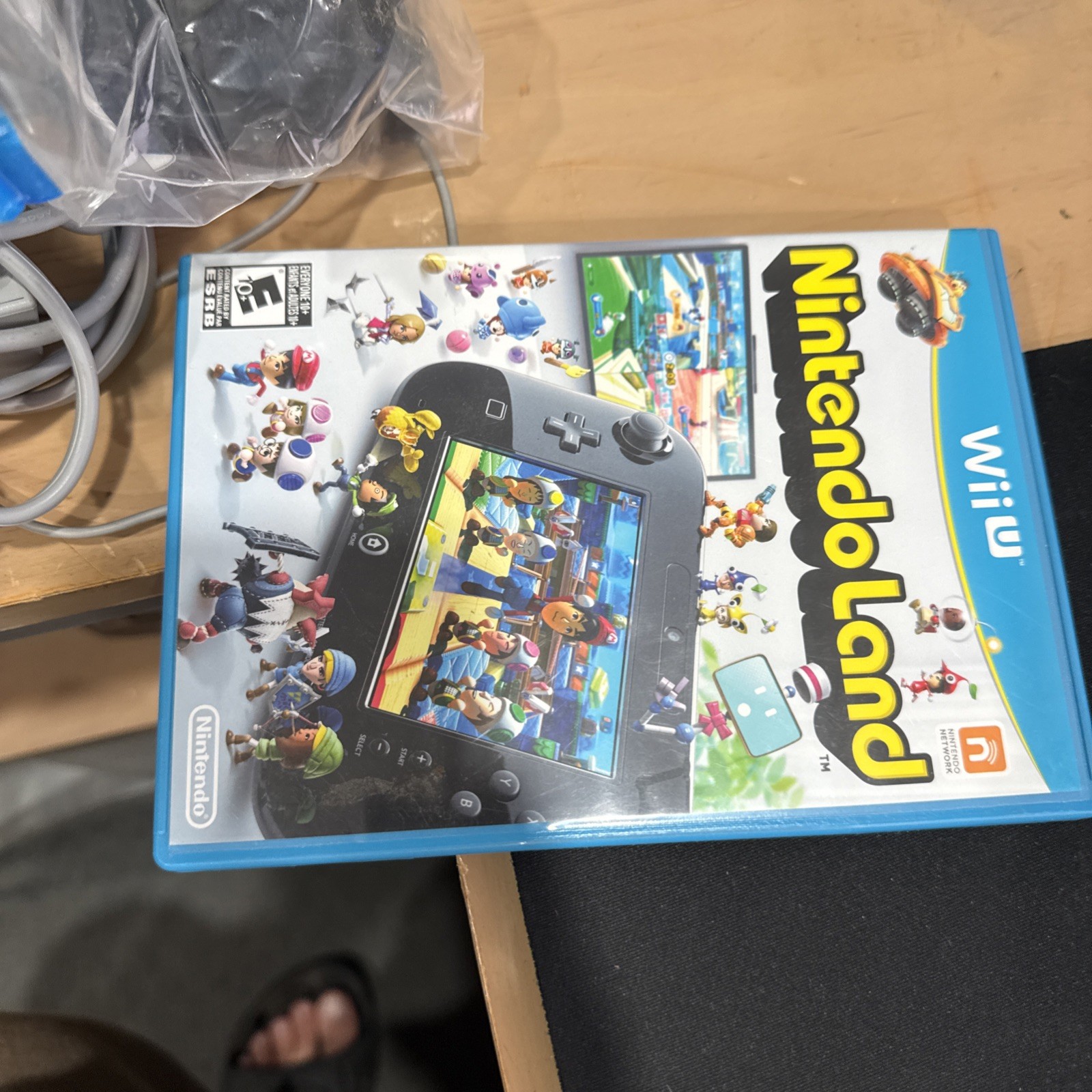 Nintendo Wii U Console Black 32GB Bundle NintendoLand- No Sensor Bar. Tested