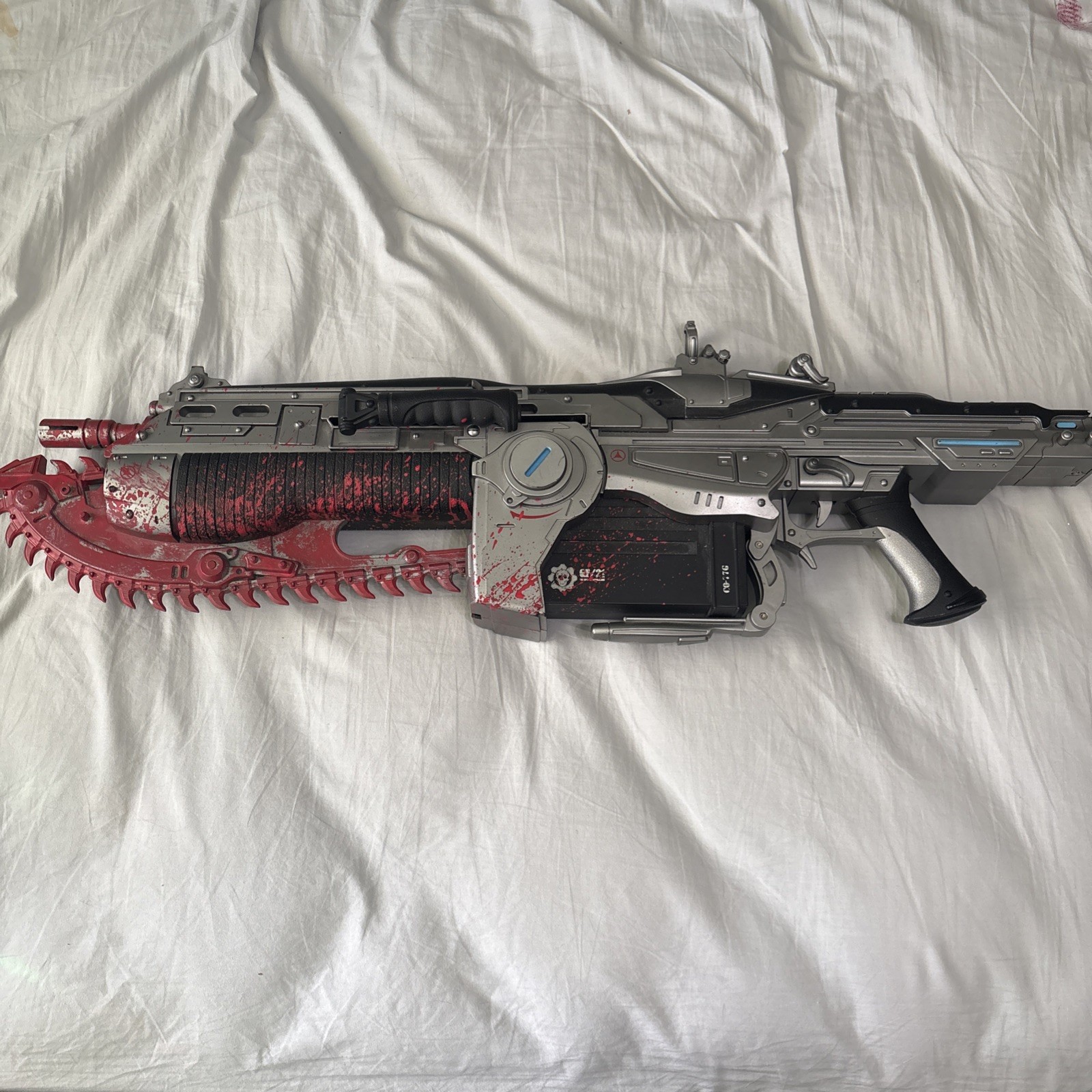 NECA Gears Of War Lancer Replica 2008 – Bloody Lancer – 36″ (Missing Reticle)