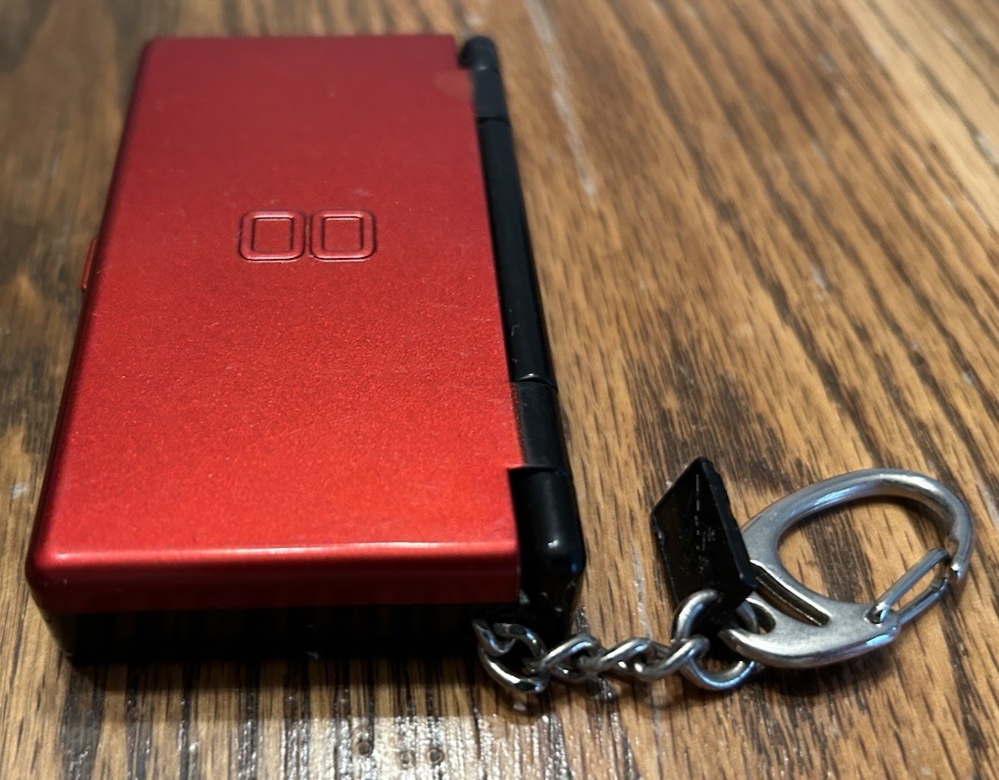Nintendo DS Carrying Case Stylus Keychain Red Black| Holds 4 DS Game Cartridges