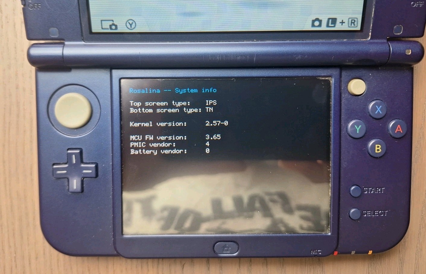 New Nintendo 3DS XL Metallic Blue Charger + 32GB SD Card | Region Free TOP IPS