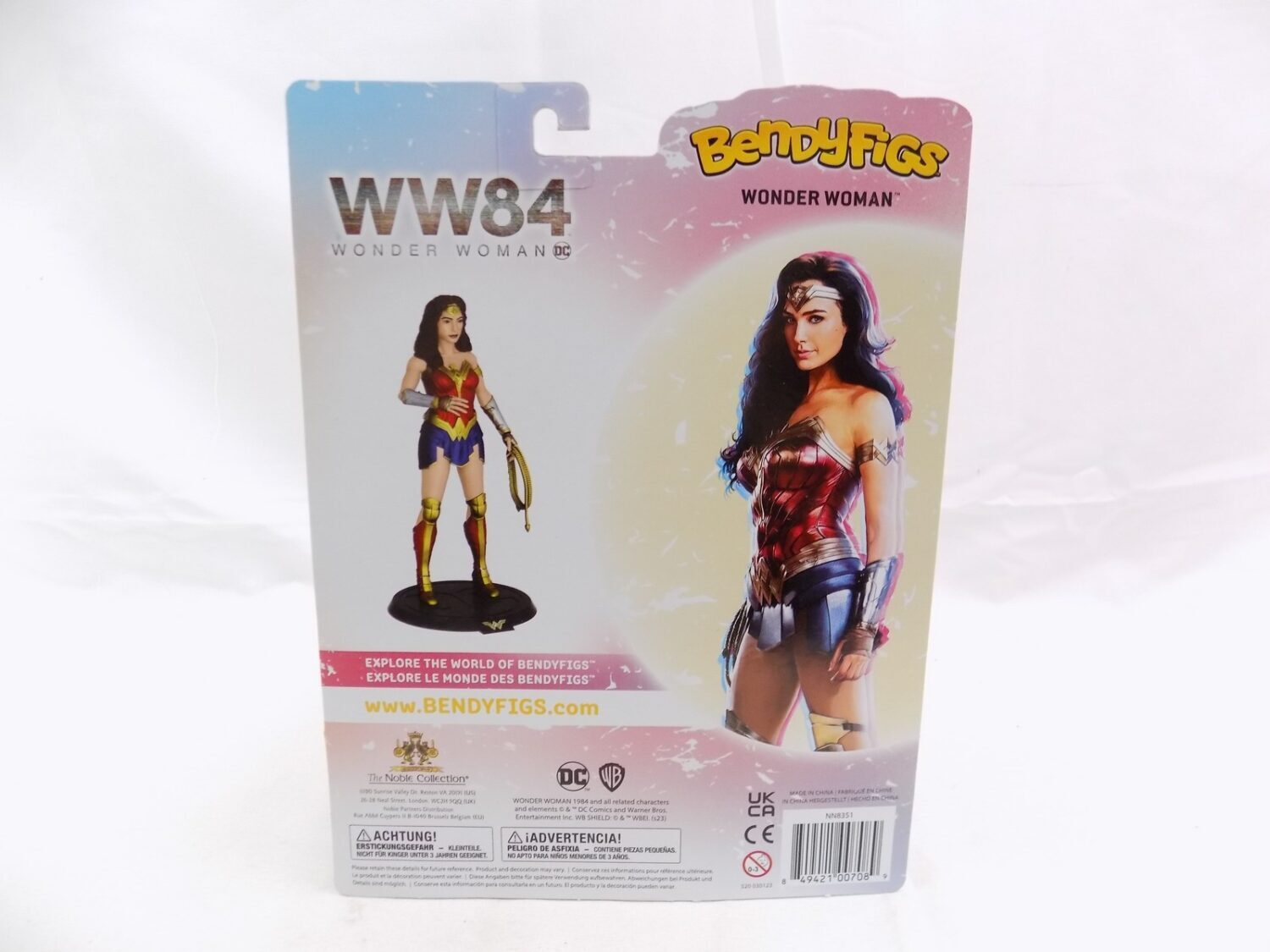 Brand New Bendyfigs DC Wonder Woman Toyllectible Figure with Display Stand