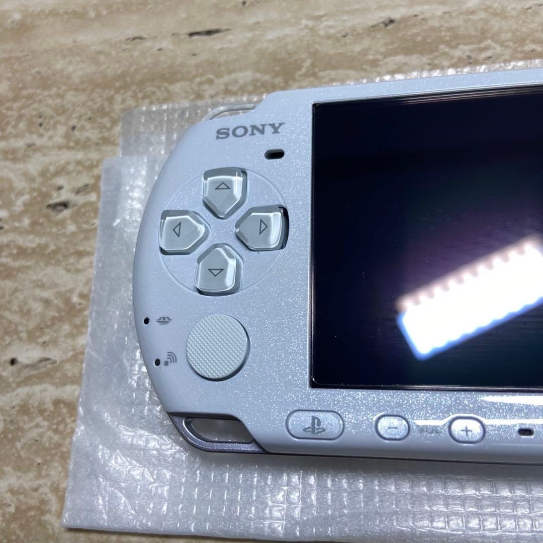 Sony PSP 3000 Pearl White Complete in Box Excellent Condition 7088