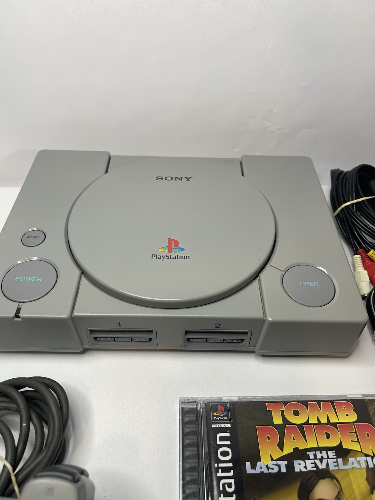 Sony PlayStation 1 PS1 SCPH-7001 Console System Bundle With Tomb Raider & Cables