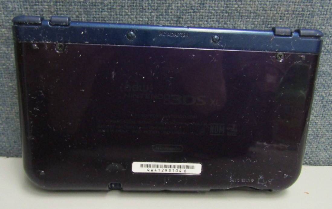 Nintendo 3DS XL Galaxy Purple Handheld Console RED-001 + charger ~ Tested Works