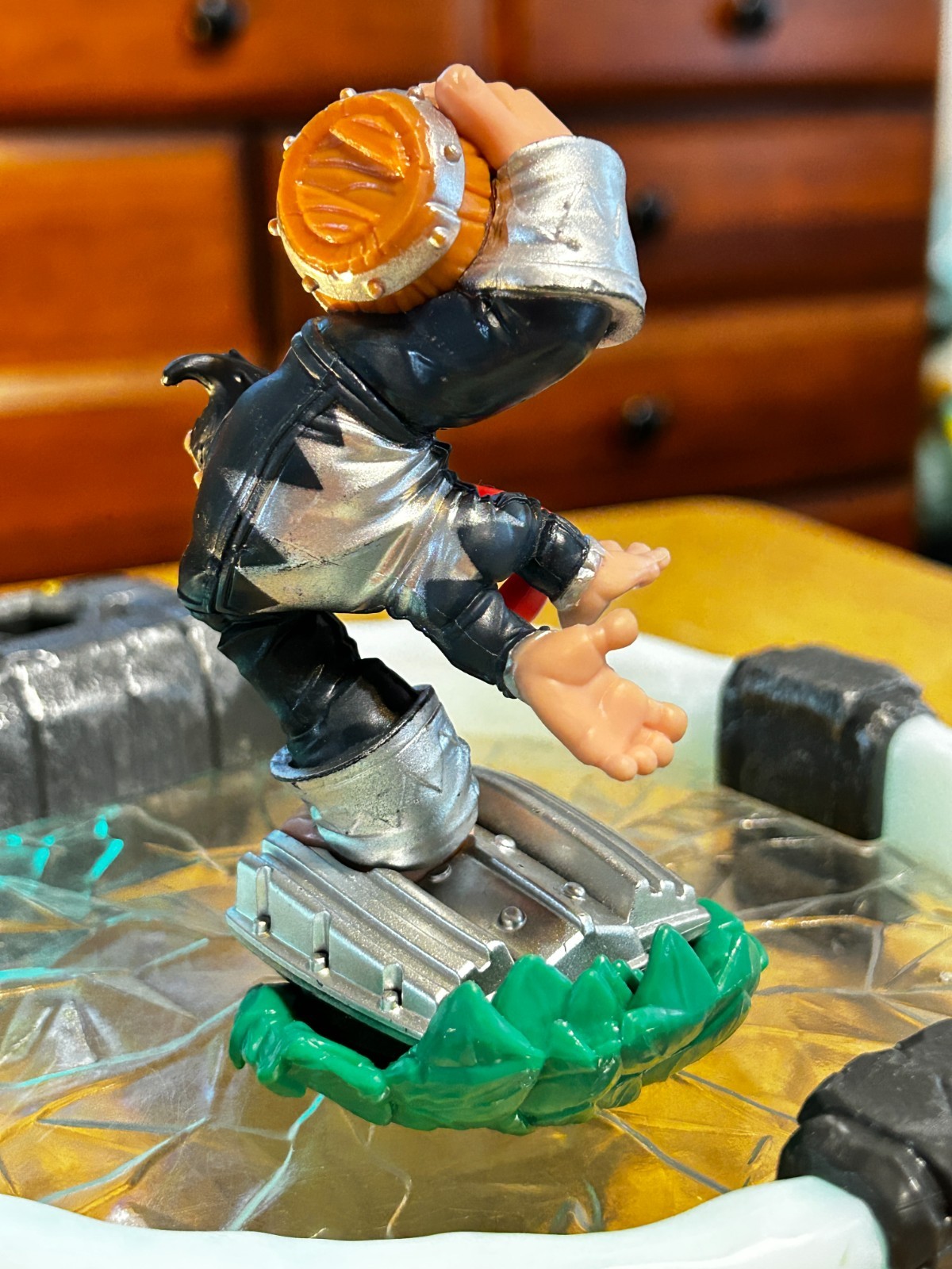 Activision Skylanders Dark Turbo Charge Donkey Kong + Barrel Blaster Figures