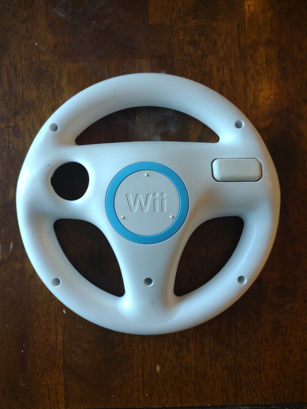 Nintendo Wii Wheel Wii Remote Controller holder for Mario Kart white RVL-024