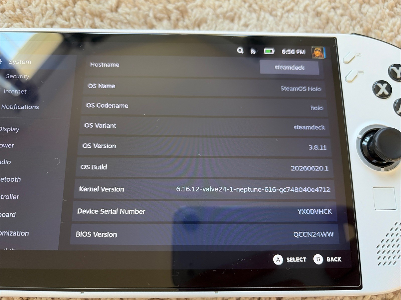Lenovo Legion Go S 8″ AMD Ryzen Z2 Go 32GB RAM 1TB White – 256GB SD Card – Mint