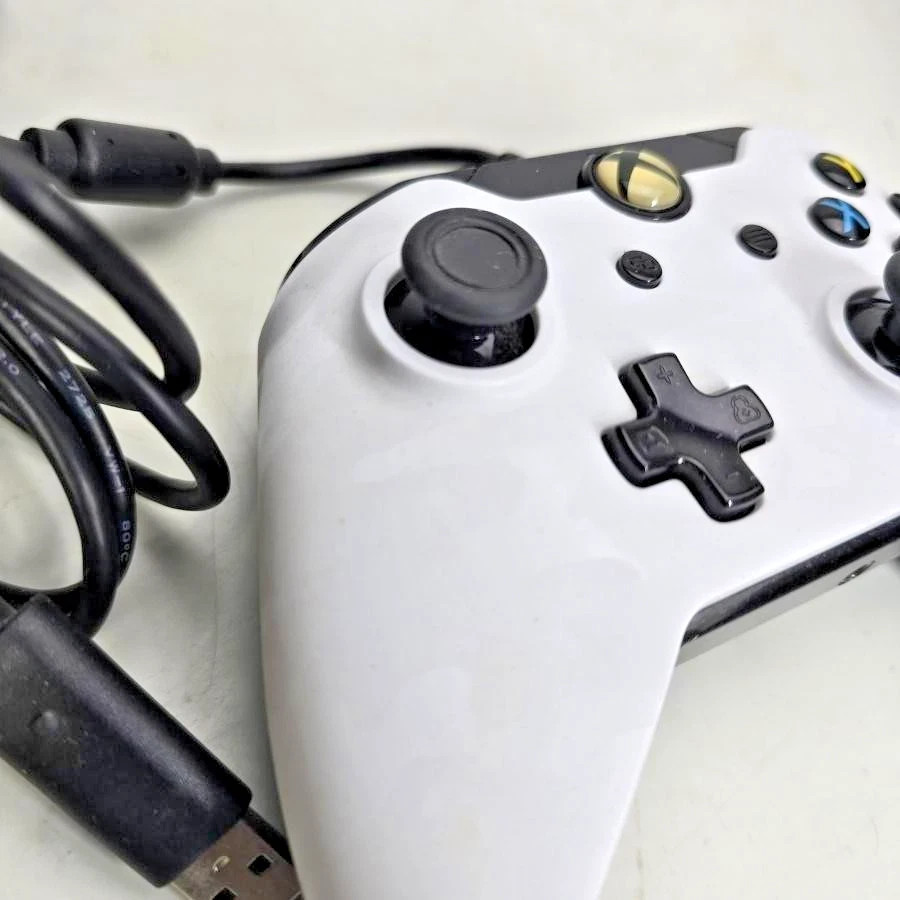 PDP Wired Controller Gamepad White USB For Microsoft Xbox One 048-082 Console