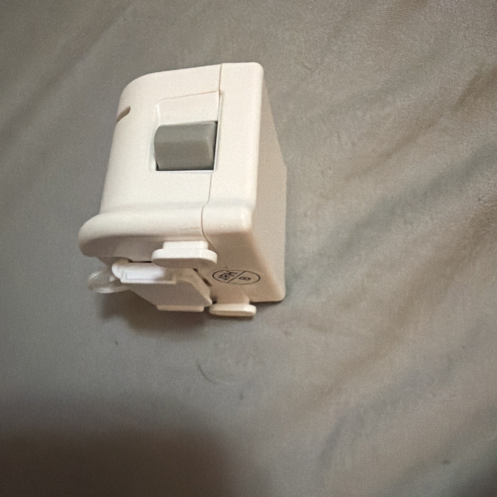 Wii Motion Plus Sensor Adaptor Attachment – White