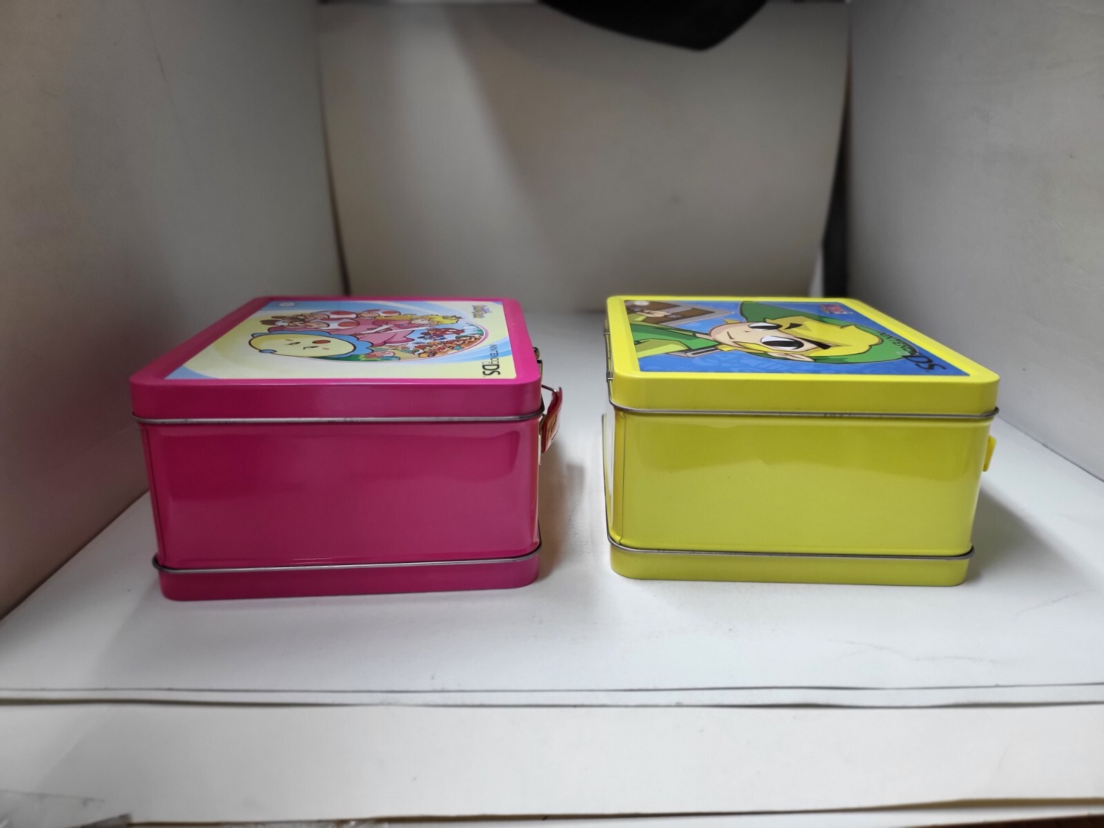 2 Official Nintendo Super PRINCESS PEACH & ZELDA Phantom Hourglass Lunch Boxes