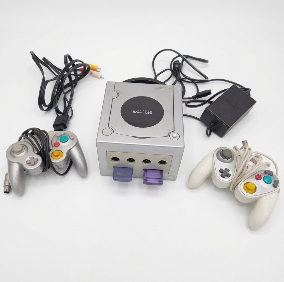 Nintendo GameCube Silver Console Bundle, 2 Controllers, AV Cable, Power Adapter+