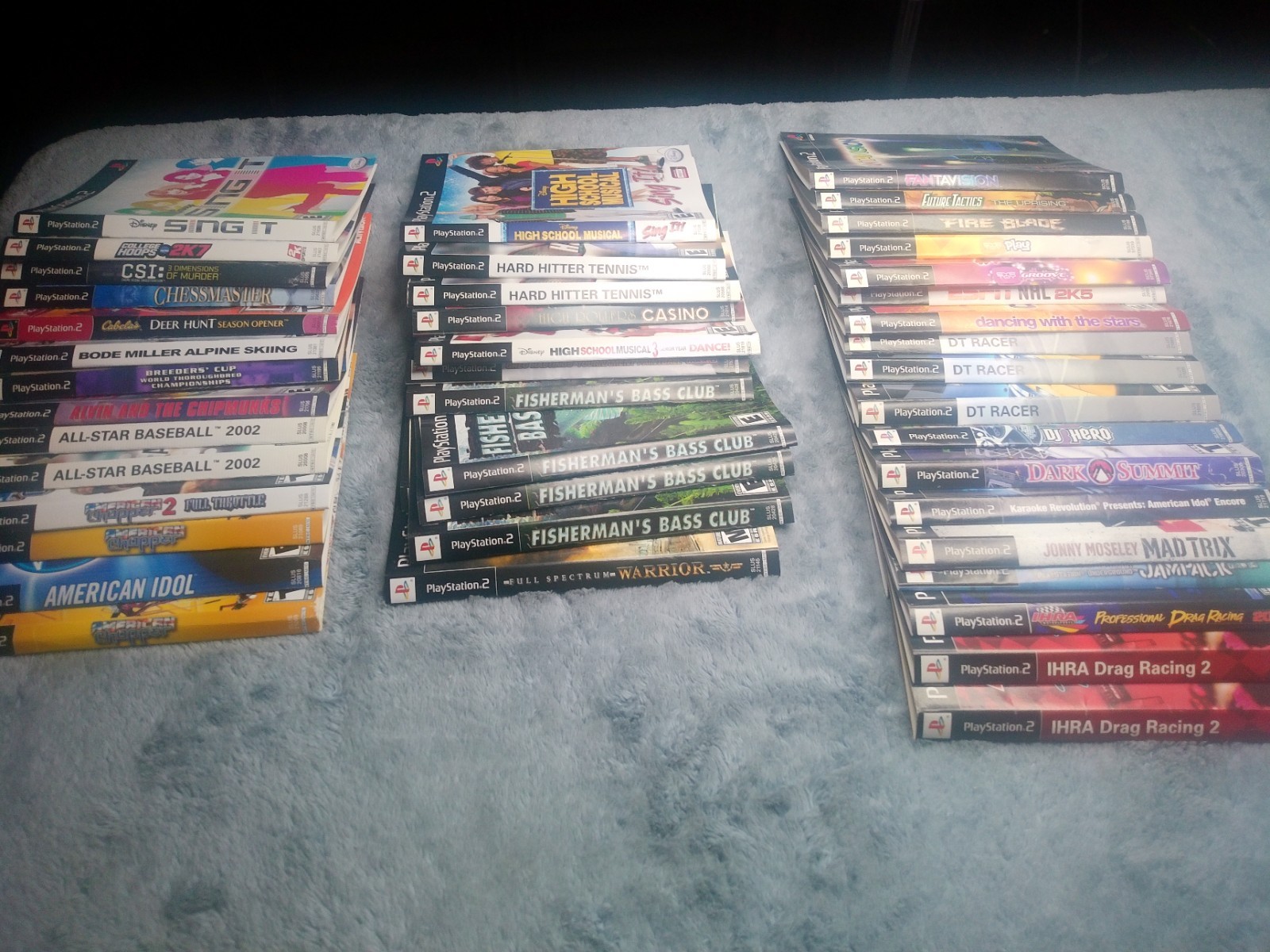 Lot of 156 Playstation 2 Cover Art Inserts – Original/Authentic – Free Shipping!