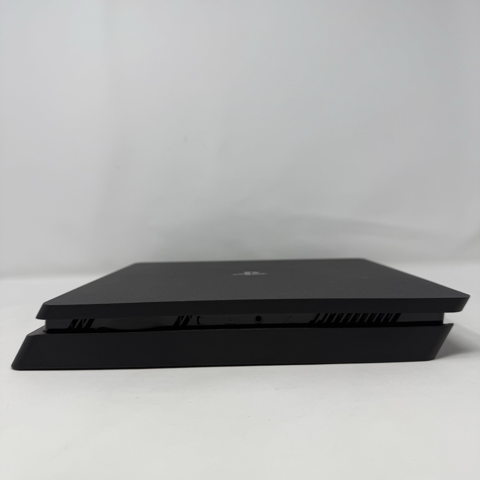 Sony PlayStation 4 Slim 1TB Console CUH-2215B Power Cord HDMI Skyrim Game Tested