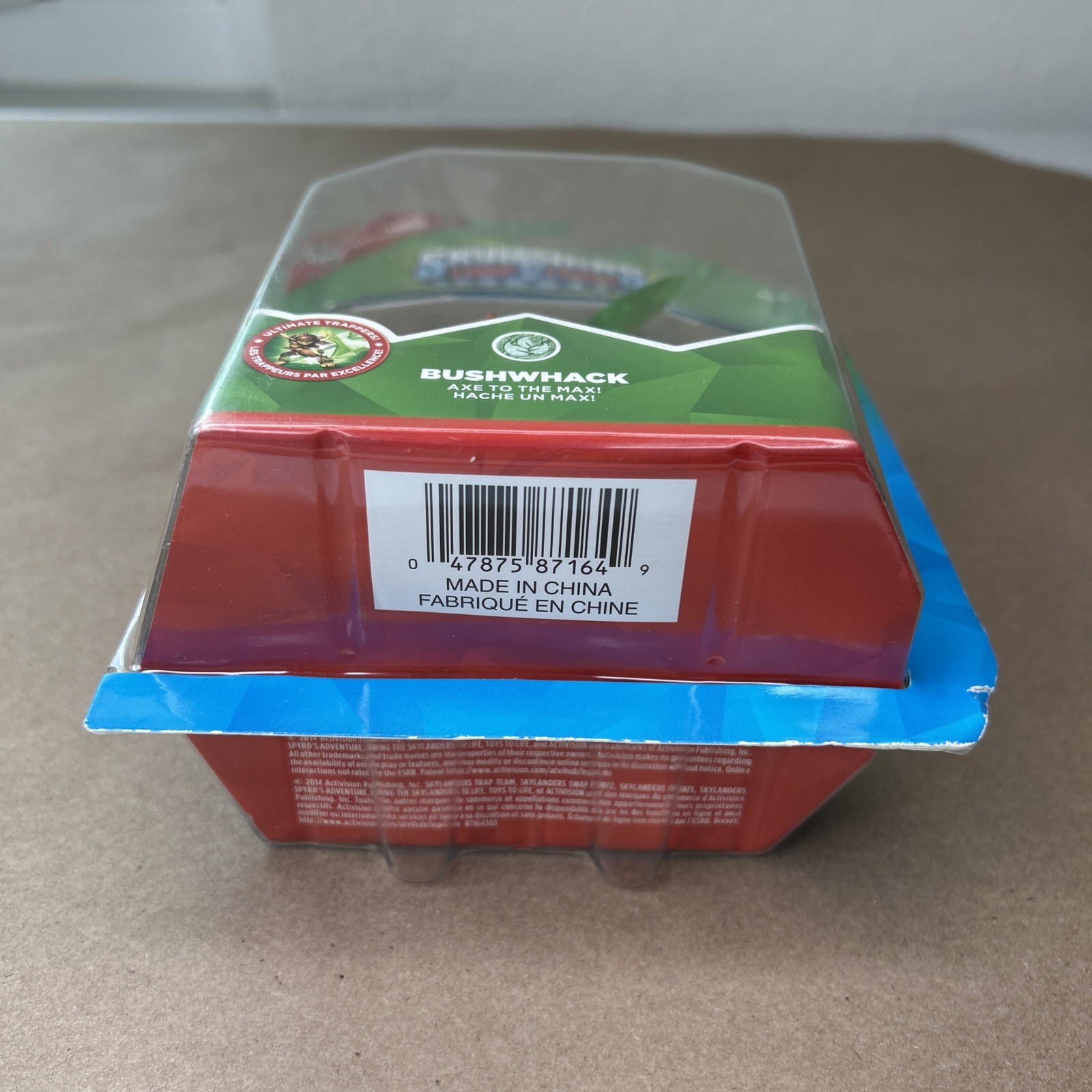 Skylanders Trap Team Bushwack Trap Master Figure Axe Damaged Box