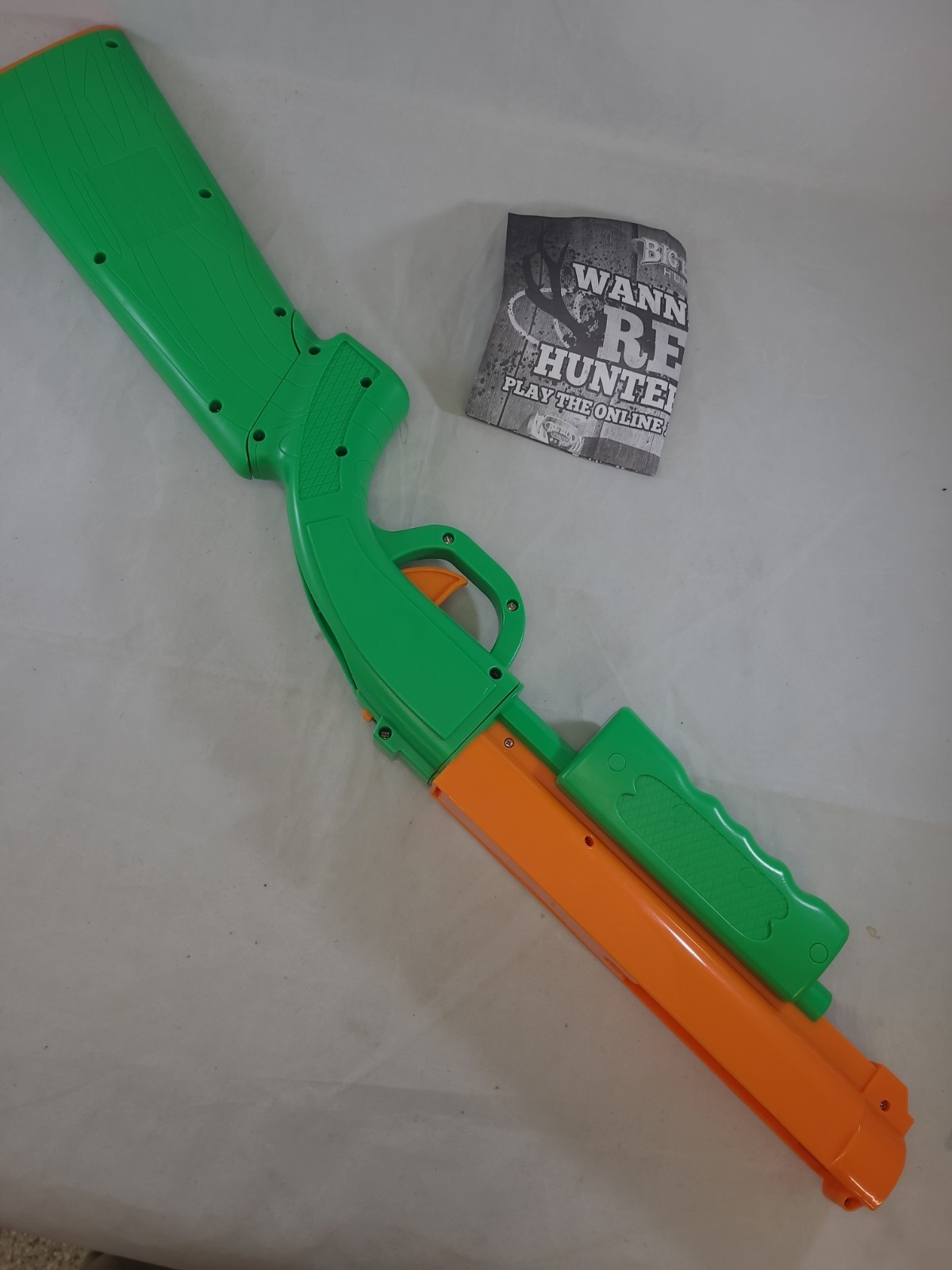 Big Buck Hunter Pro Shotgun Gun Attachment Nintendo Wii Green Orange