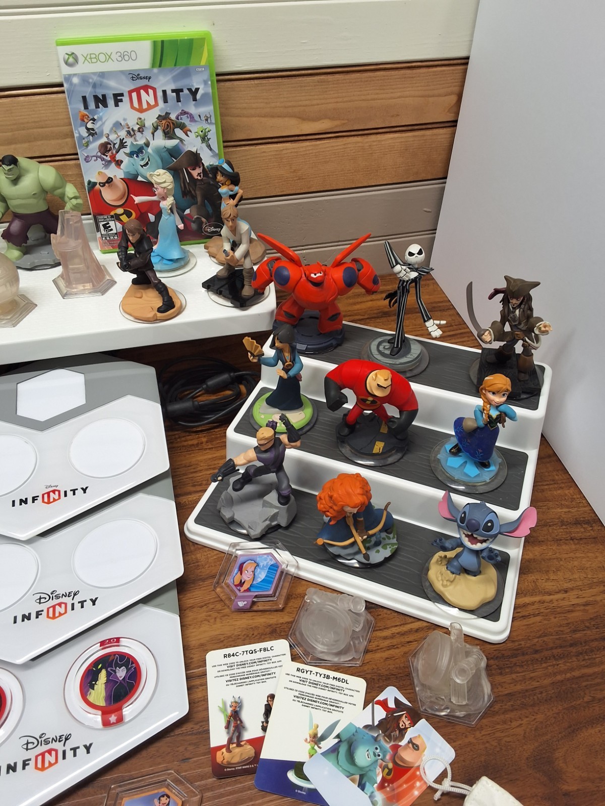 32 Disney Infinity Figures Crystals Pwr Discs 1.0/2.0/3.0 Portals XBOX 360 Games