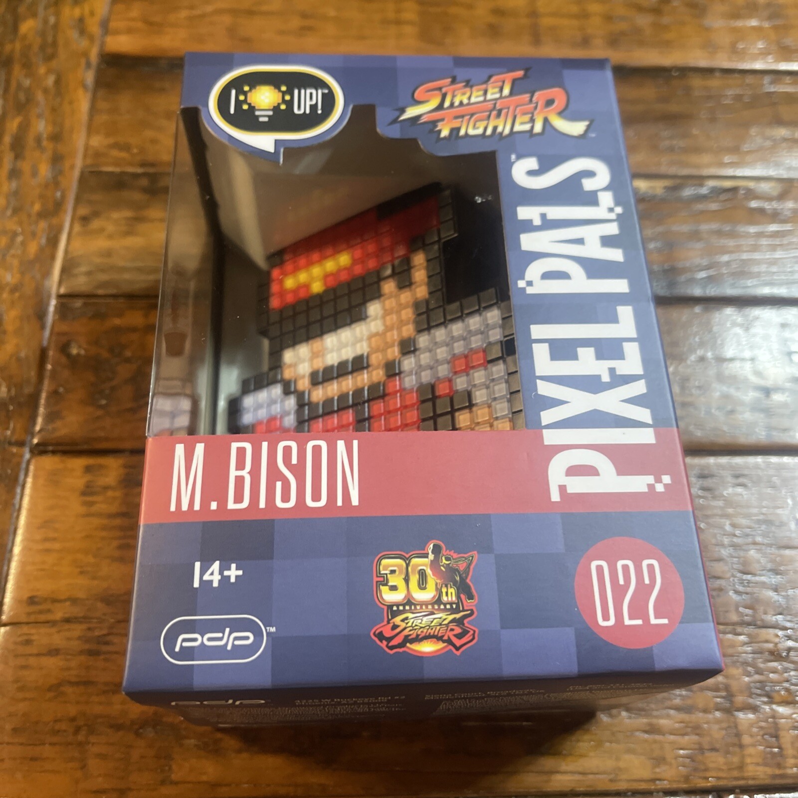 PIXEL PALS LIGHT UP COLLECTIBLE FIGURES M. BISON STREET FIGHTER NEW SEALED