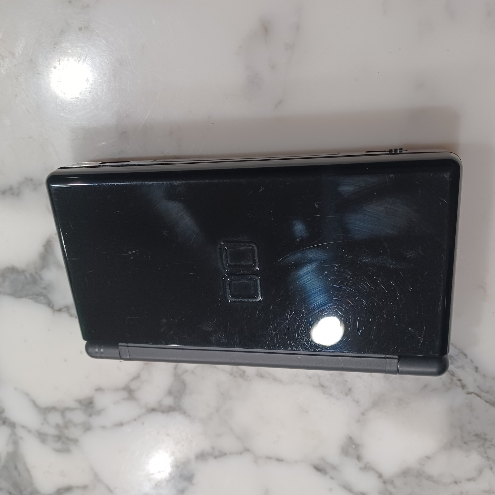 Vintage Find | Nintendo DS Lite Onyx Black with 2 stylus and Charger & Game