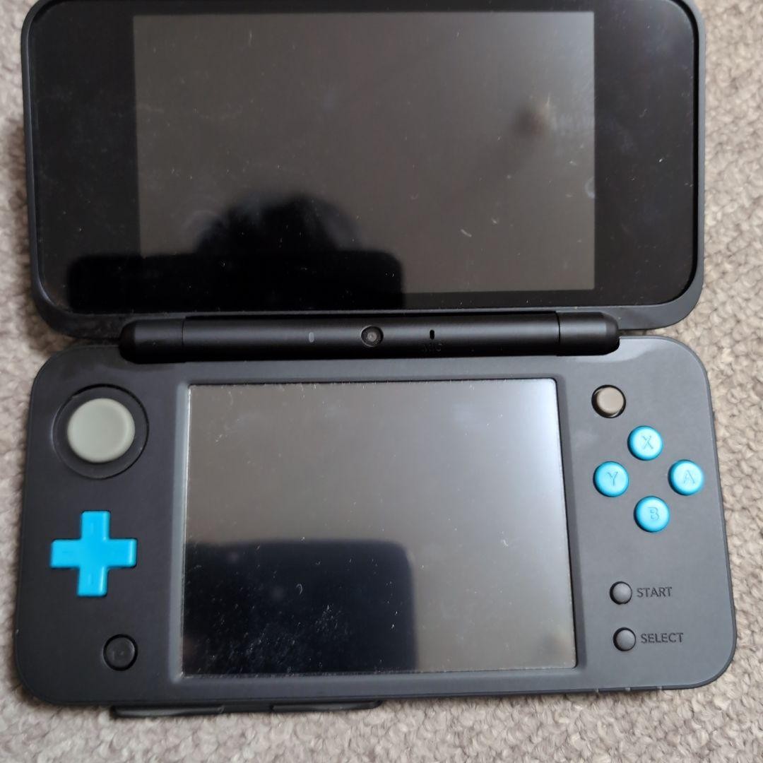 New Nintendo 2DS LL Black x Turquoise missing SD card