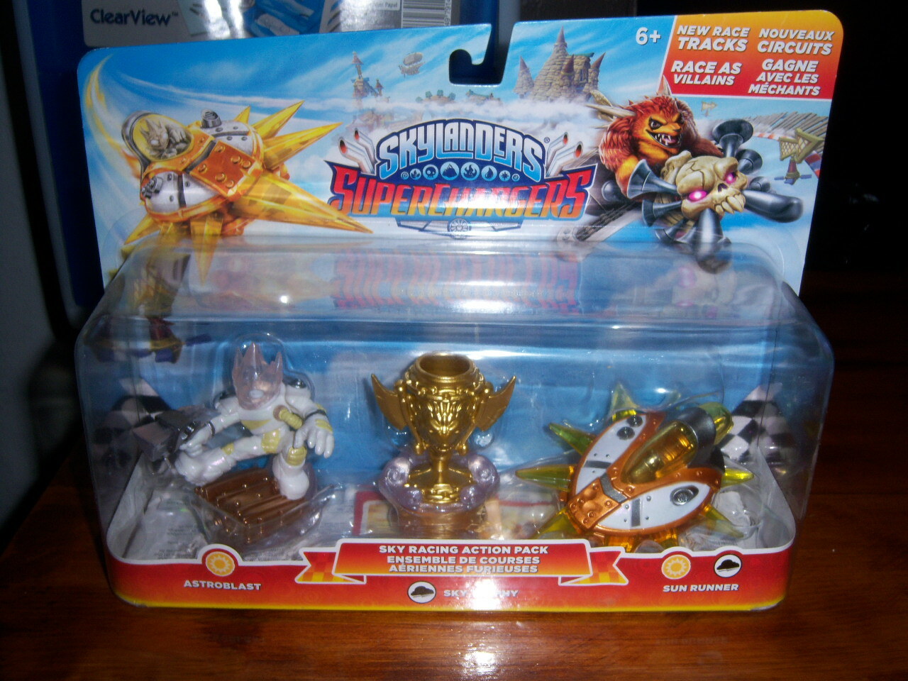 Skylanders Superchargers SKY RACING ACTION PACK Astroblast Sun Runner Trophy NOS