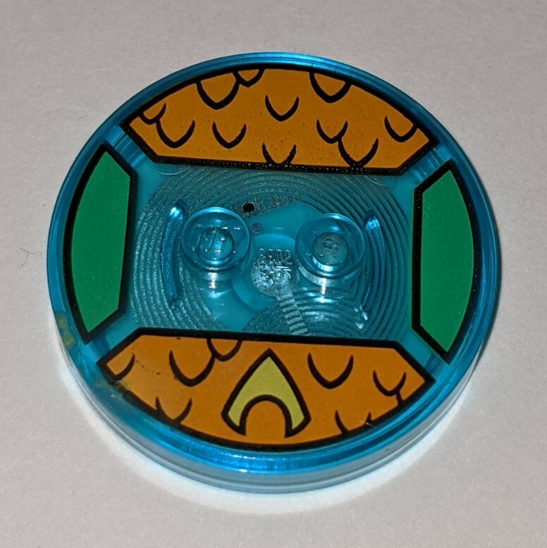Lego Dimensions AQUAMAN Toy Tag base disc NFC 71213 Orange Scales Yellow Emblem