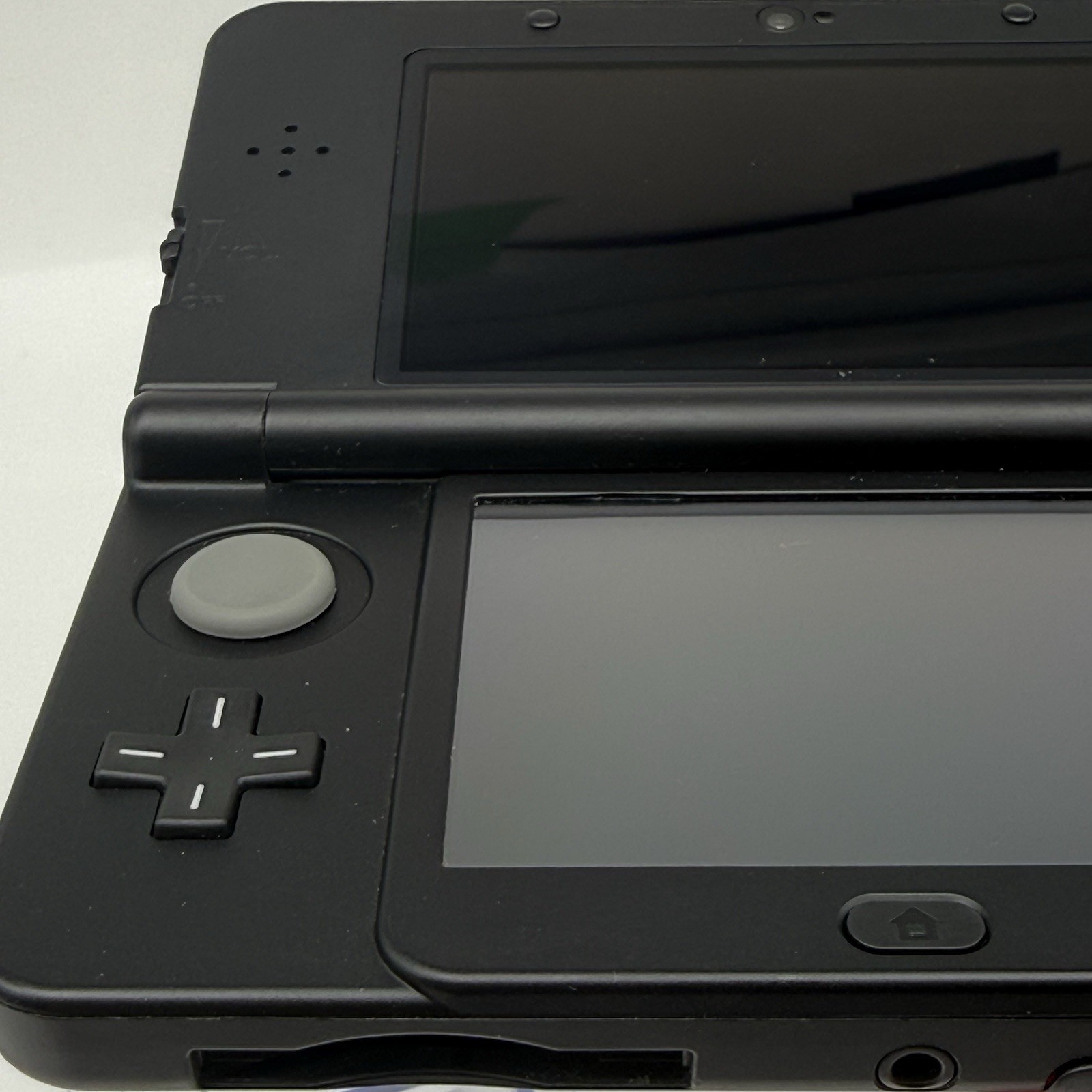 “new” Nintendo 3DS Super Mario Black Special Edition Console w/Charger – Tested