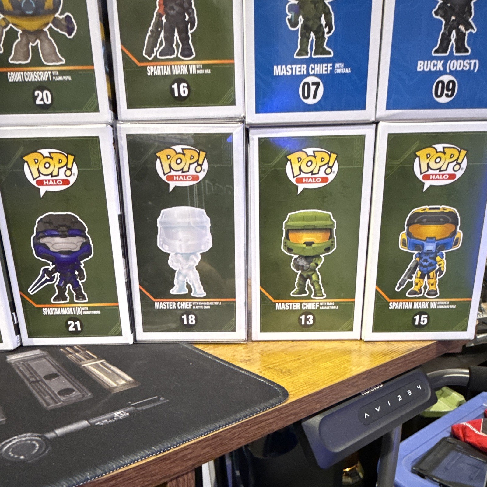 Funko Pop! Halo Vinyl Figure Lot Glows in Dark Master Chief Buck Weapon Escharum
