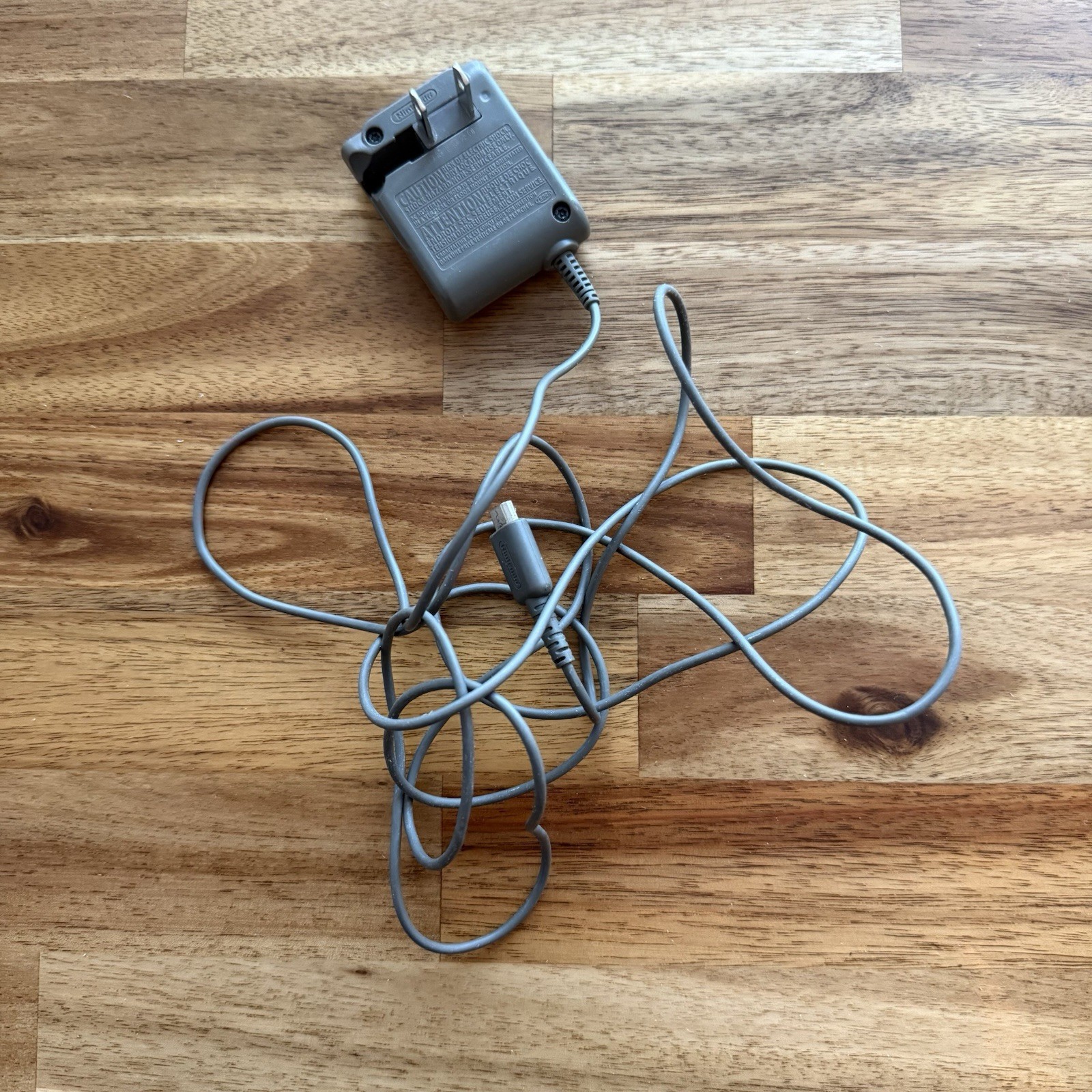 OEM Nintendo DS Lite AC Adapter Charger USG-002 (USA), DC5.2V 450mA USG-001