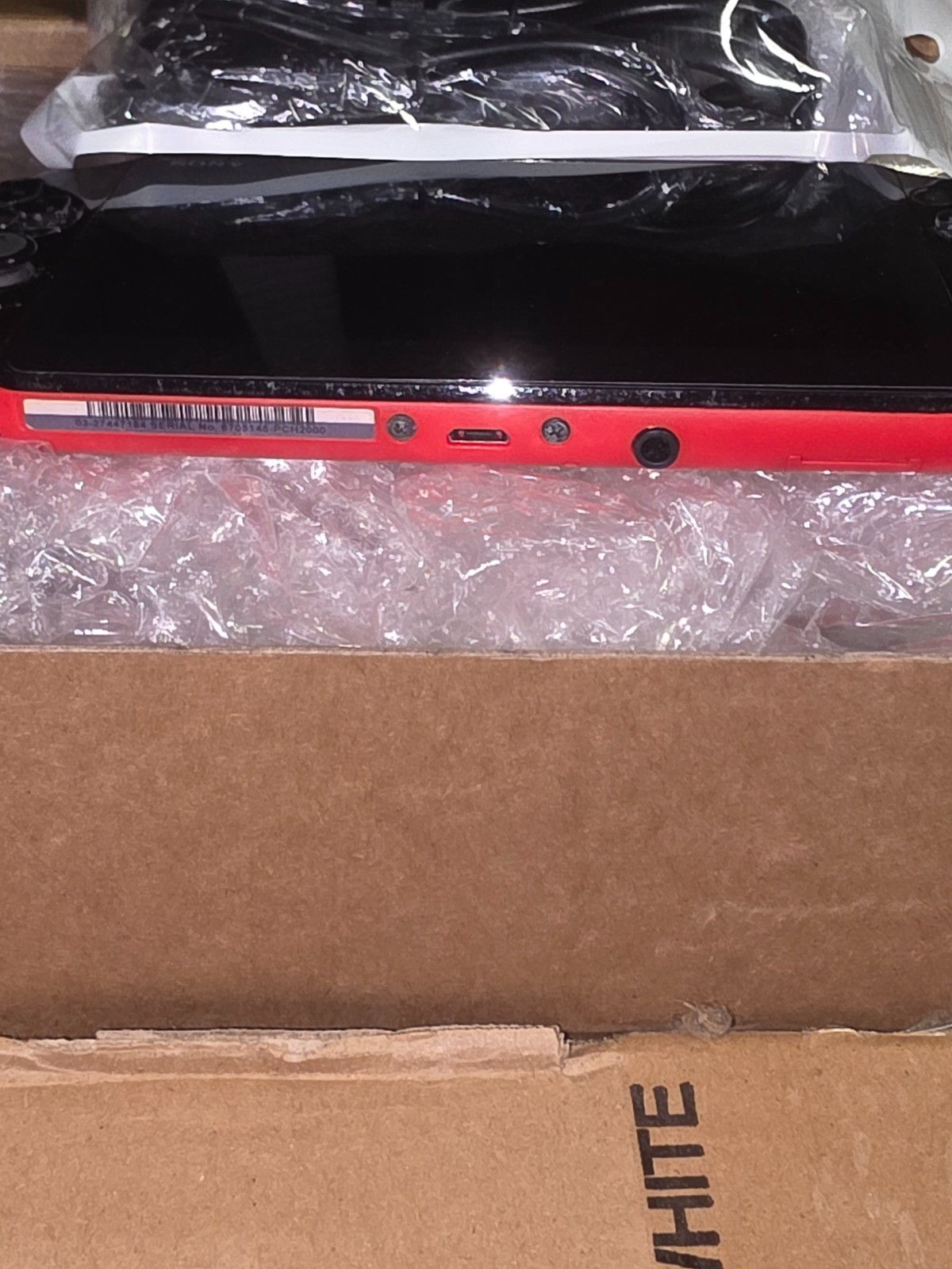 ps vita 2000 black and red