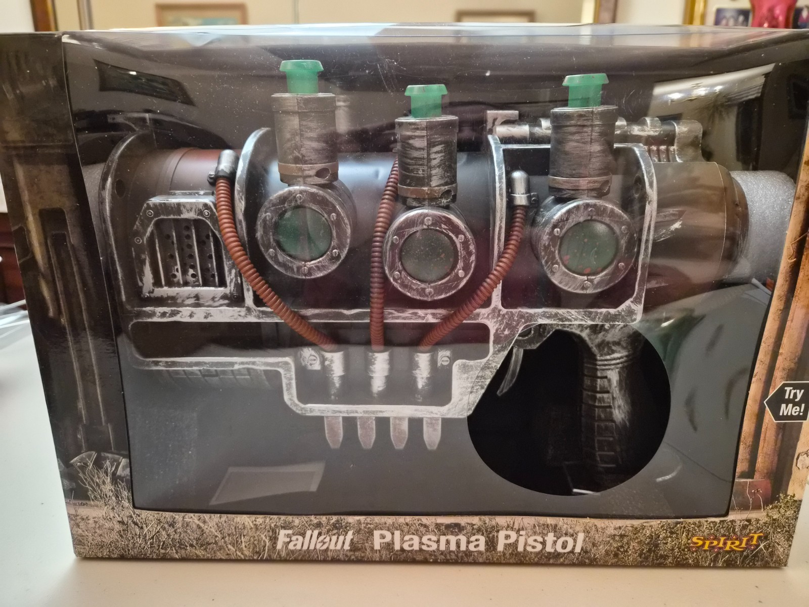 Fallout Plasma Pistol Replica Official Bethesda. Batt removed.