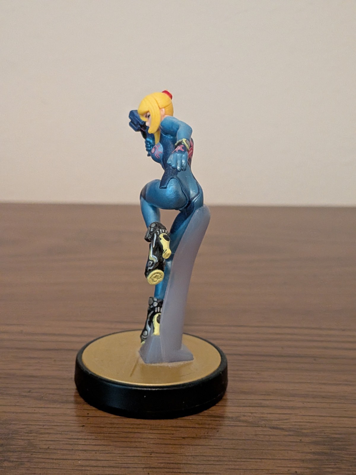 Nintendo Amiibo Figure Zero Suit Samus Super Smash Bros Metroid Series