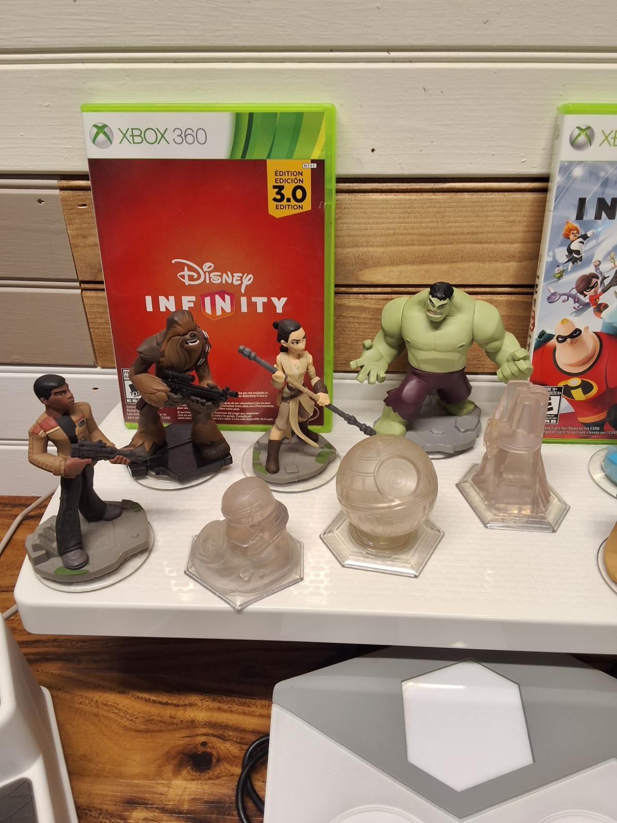 32 Disney Infinity Figures Crystals Pwr Discs 1.0/2.0/3.0 Portals XBOX 360 Games