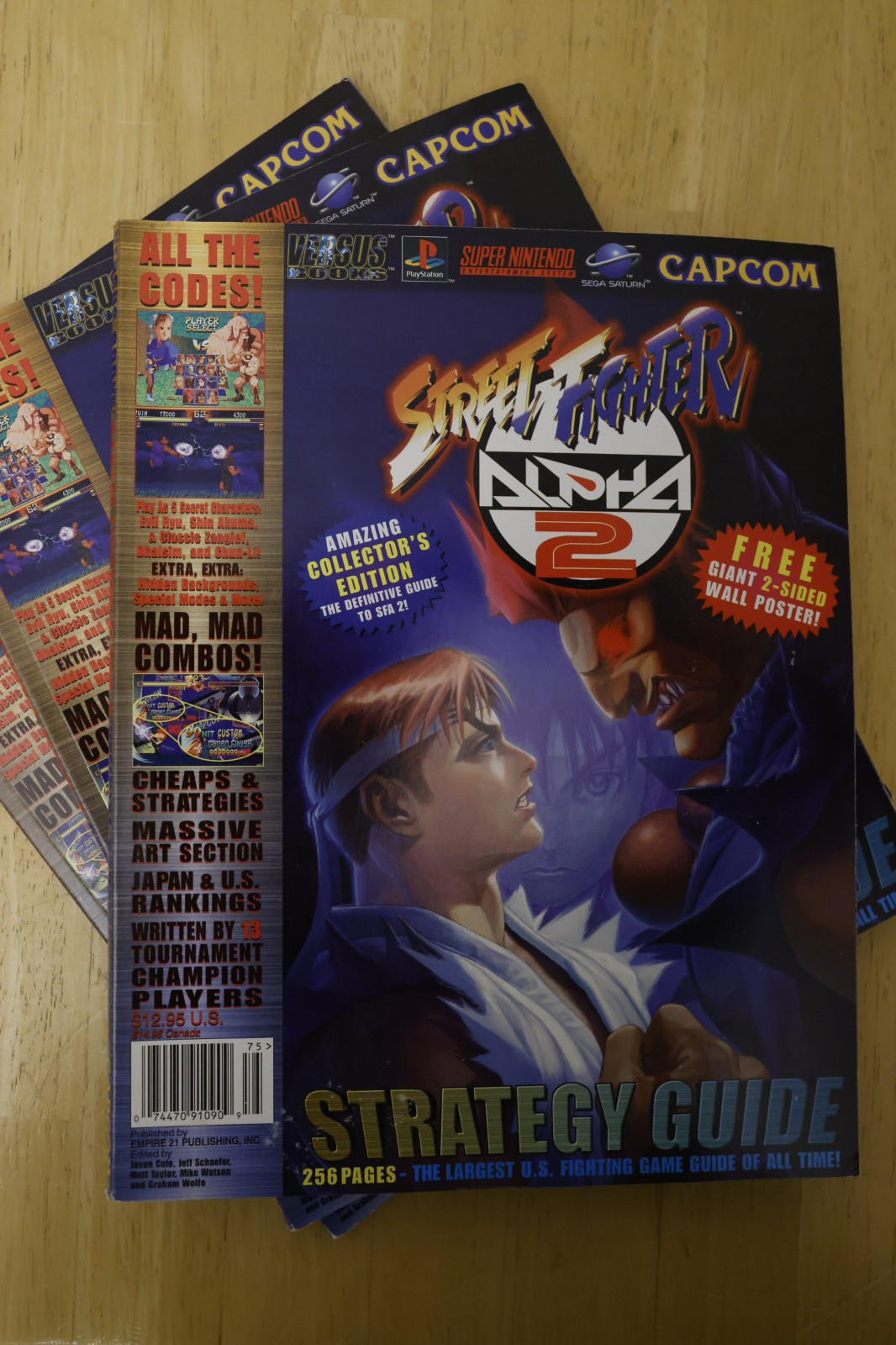 Stree Fighter Alpha 2 1996 NOS NEW OLD STOCK Collectors Ed strategy guide POSTER