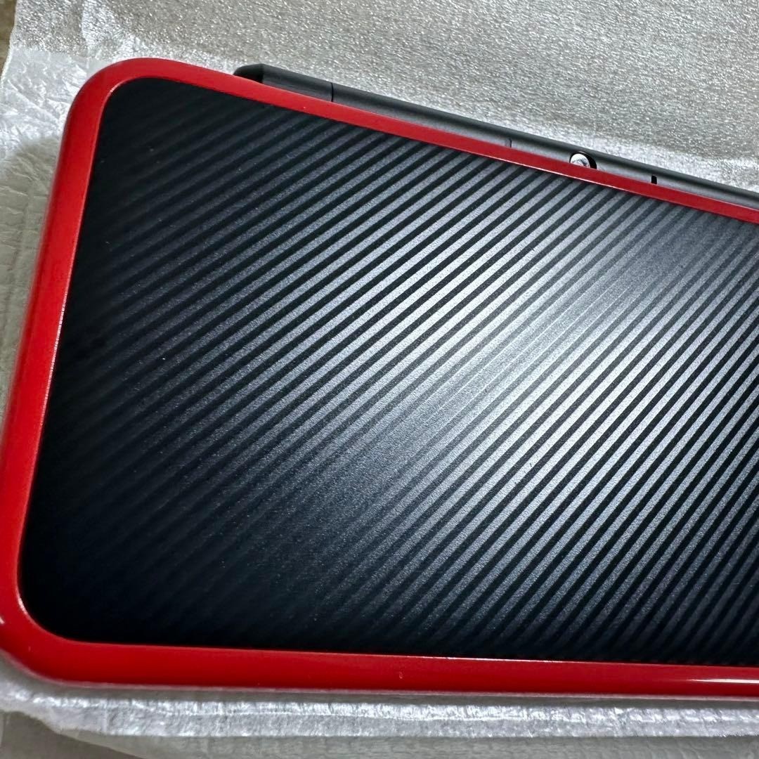 Nintendo New 2DS LL Mario Kart 7 Pack Complete in Box Near Mint 6923
