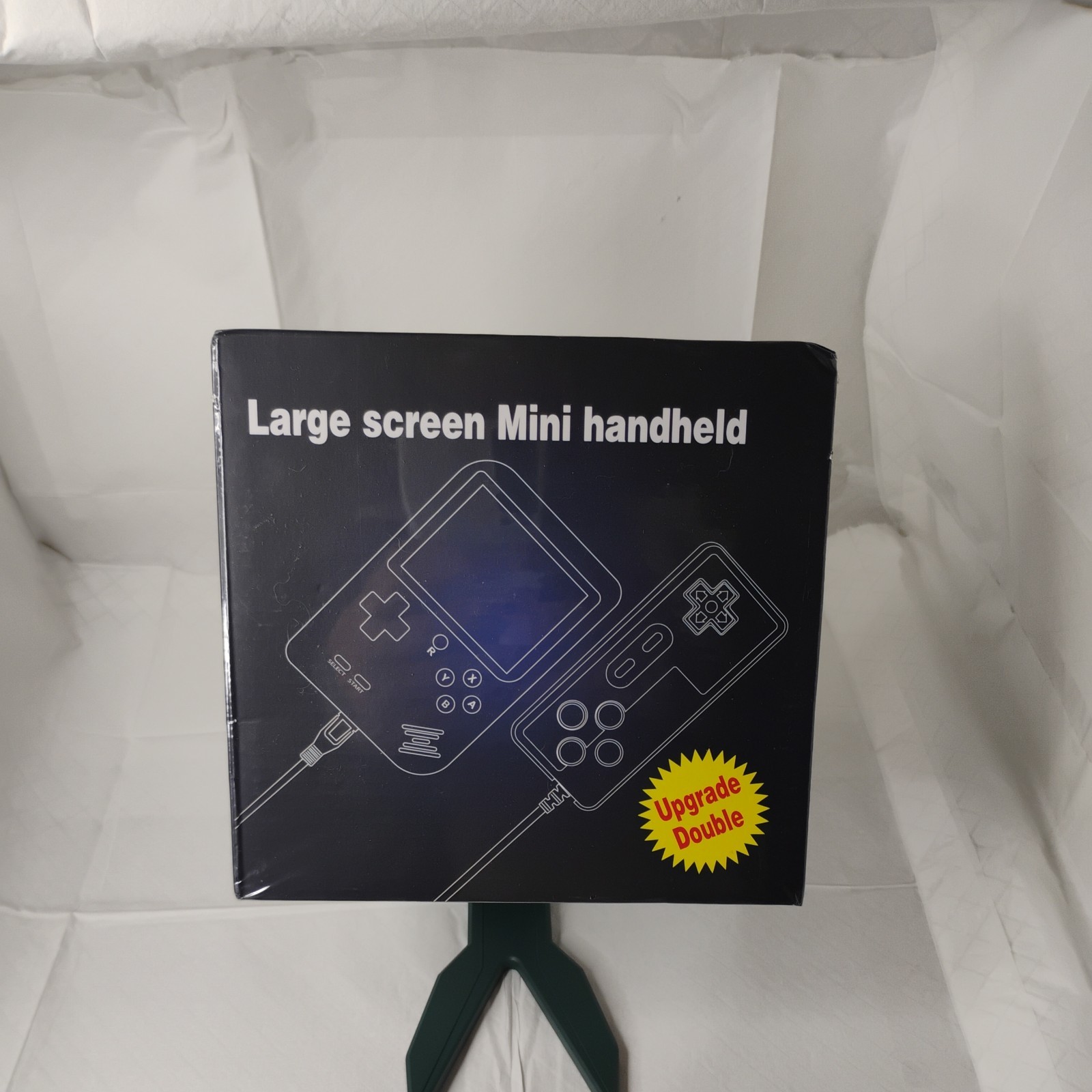 VIDEO GAME RETRO 3”LED LARGE SCREEN MINI HANDHELD .. THIS CAN CONNECT TO TV.128