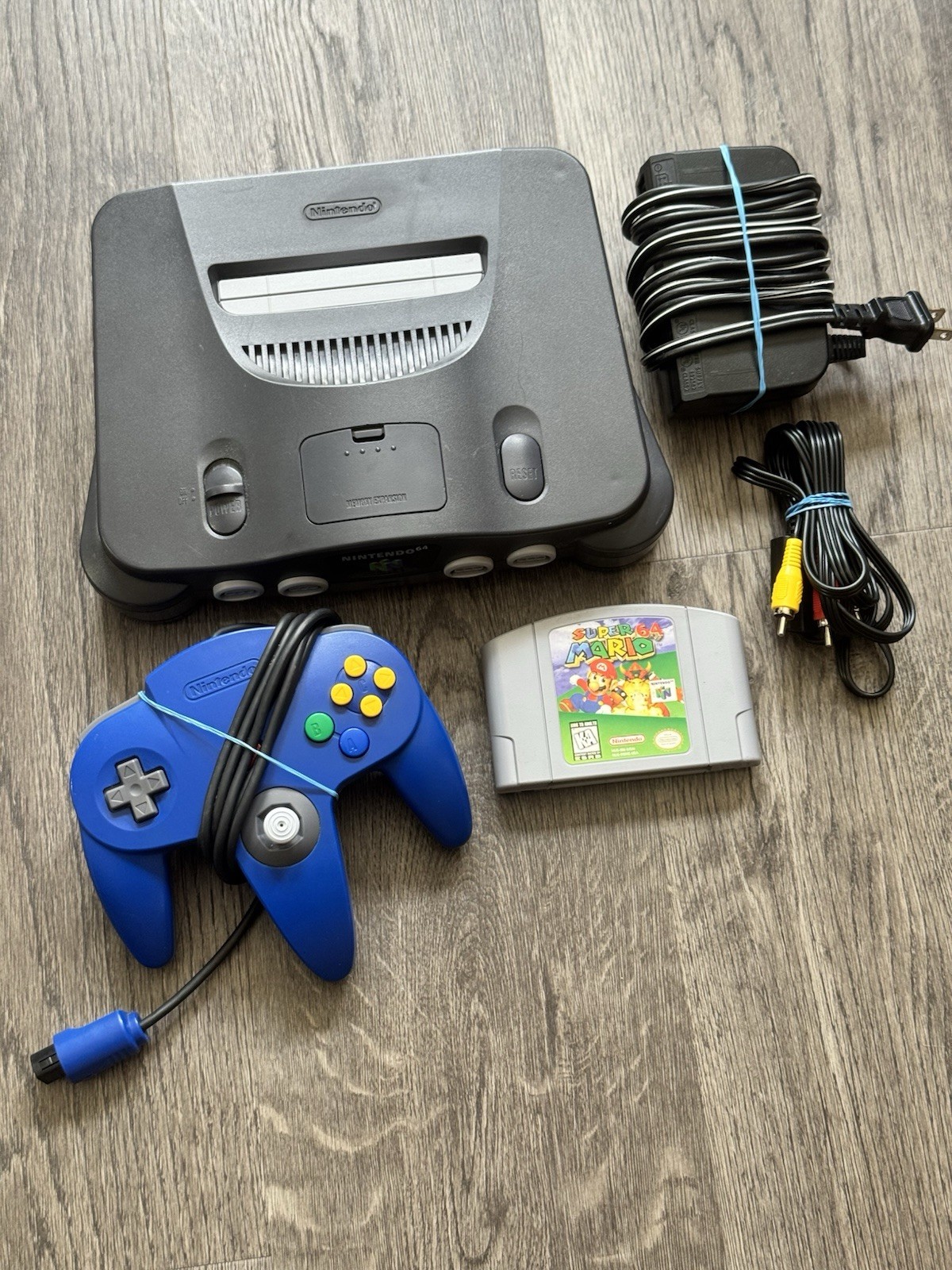 Nintendo 64 Console Bundle w/ Blue Controller & Super Mario 64 Authentic Tested!