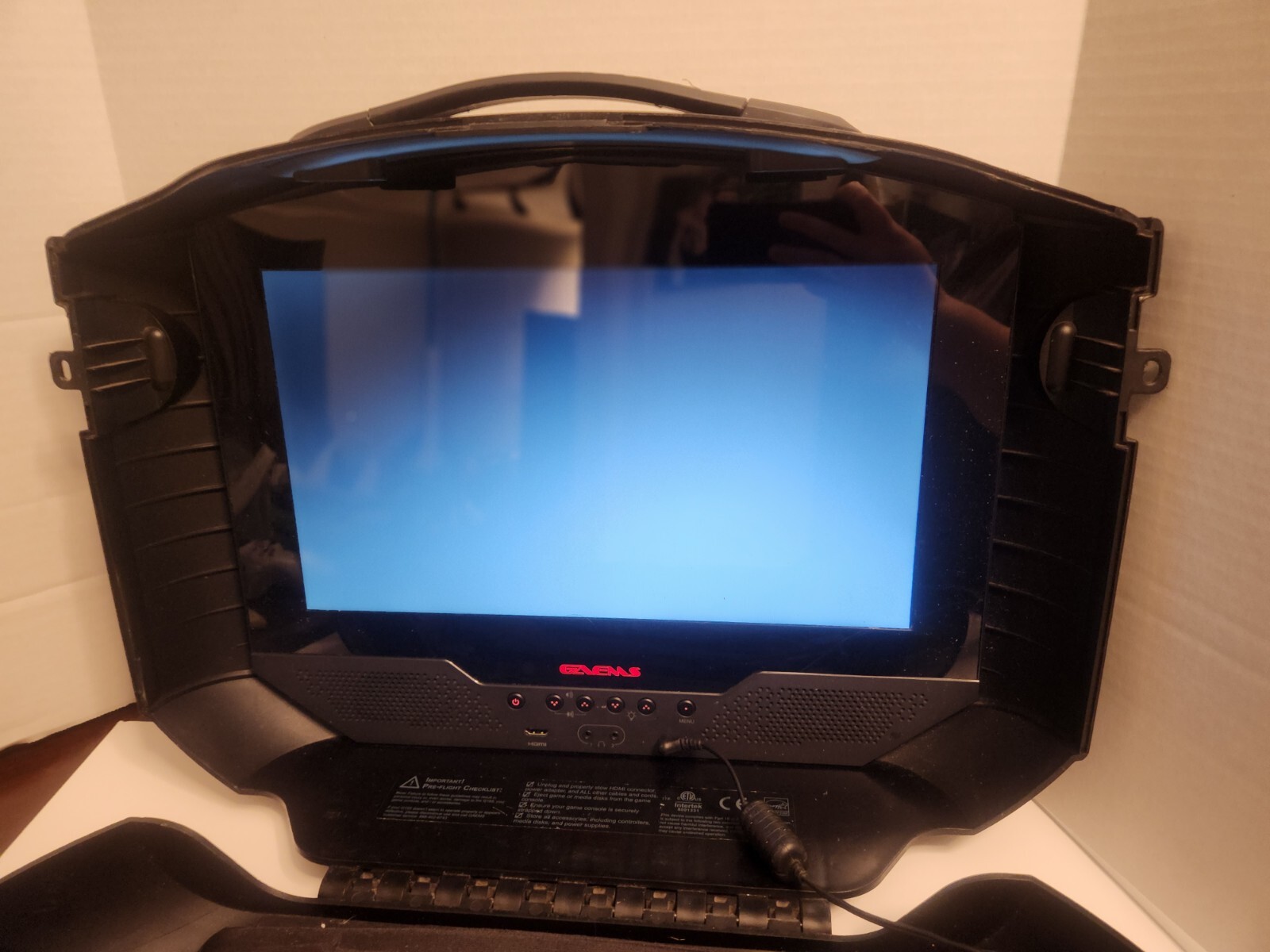 Gaems G155 15.5″ Portable Personal Gaming Monitor, Power Cord, Tested Working