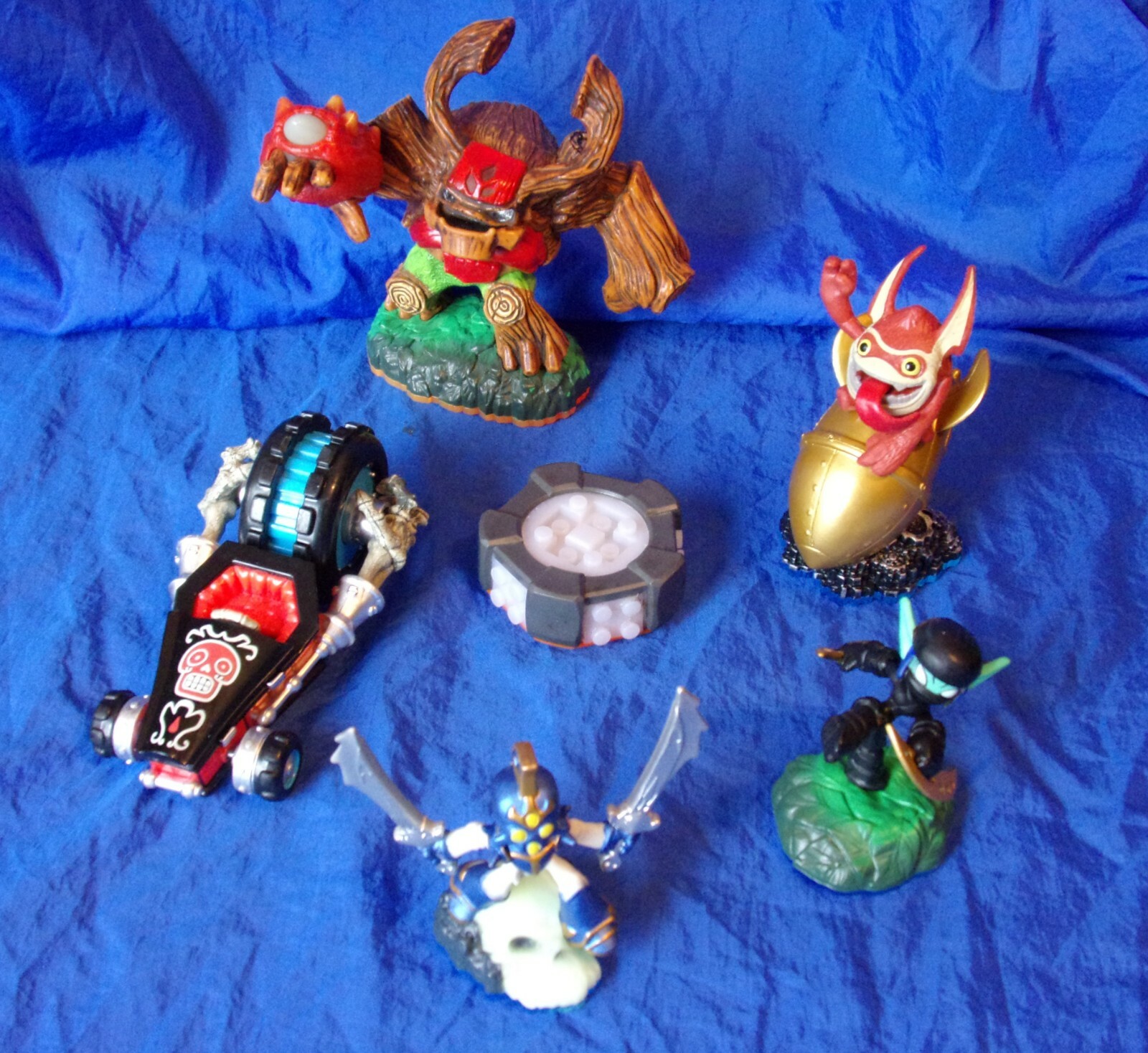 Activision Skylanders Lot of 6 Crypt Crusher Chop Chop Bang Bang Stealth Elf Rex