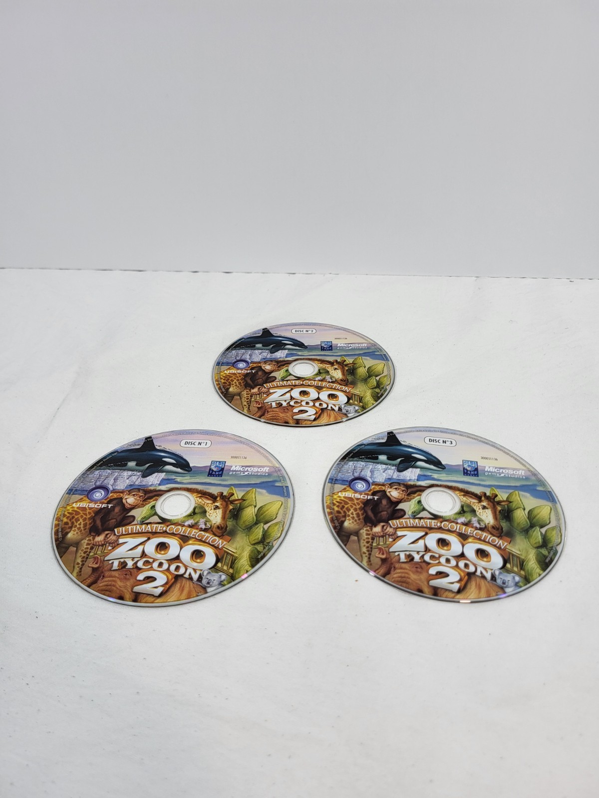 Zoo Tycoon 2 Ultimate Collection PC Game Complete with All 3 Discs – No Manual