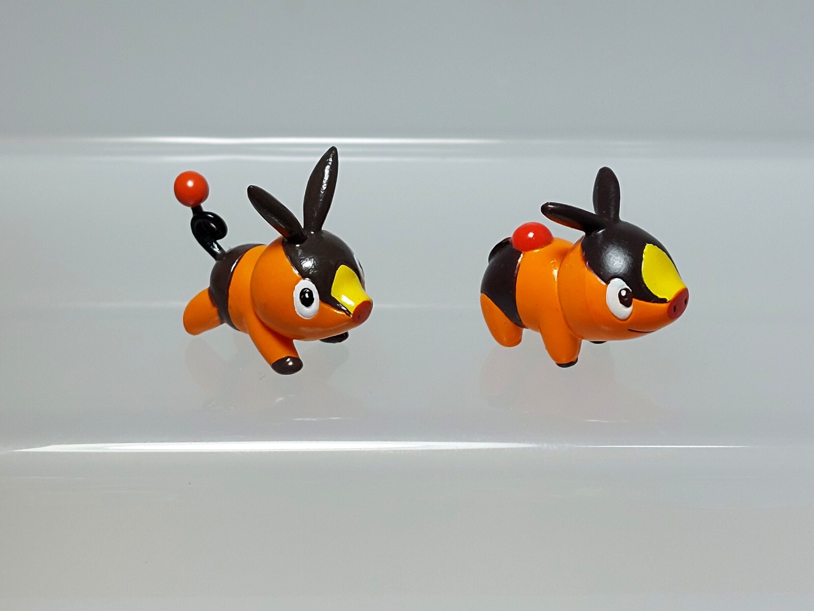 Tepig Pokabu Pokemon KeshiPoke Figure Set Ensky Japan M03 0.8in