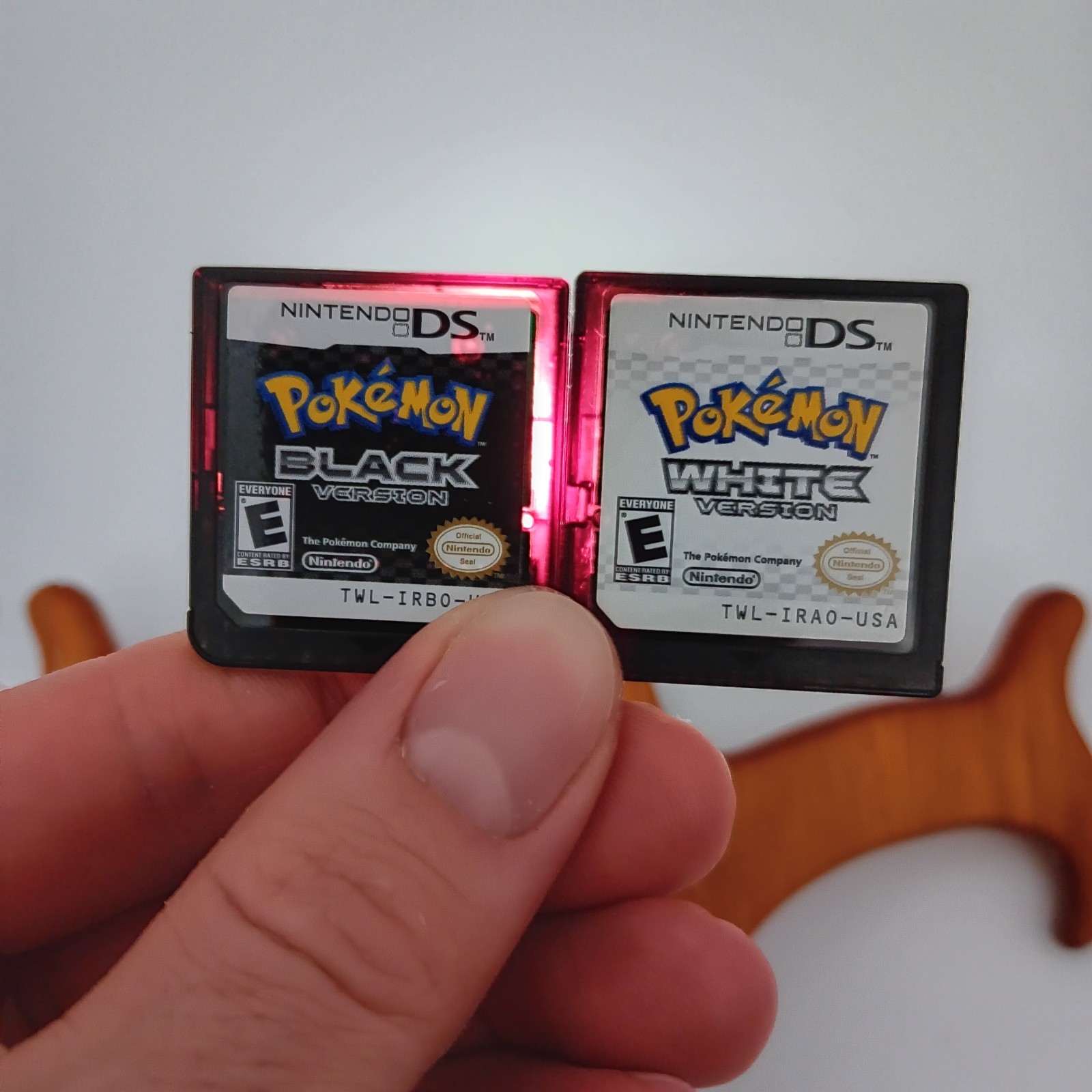Pokemon: Black Version & White Version (Nintendo DS 2011) Authentic Tested